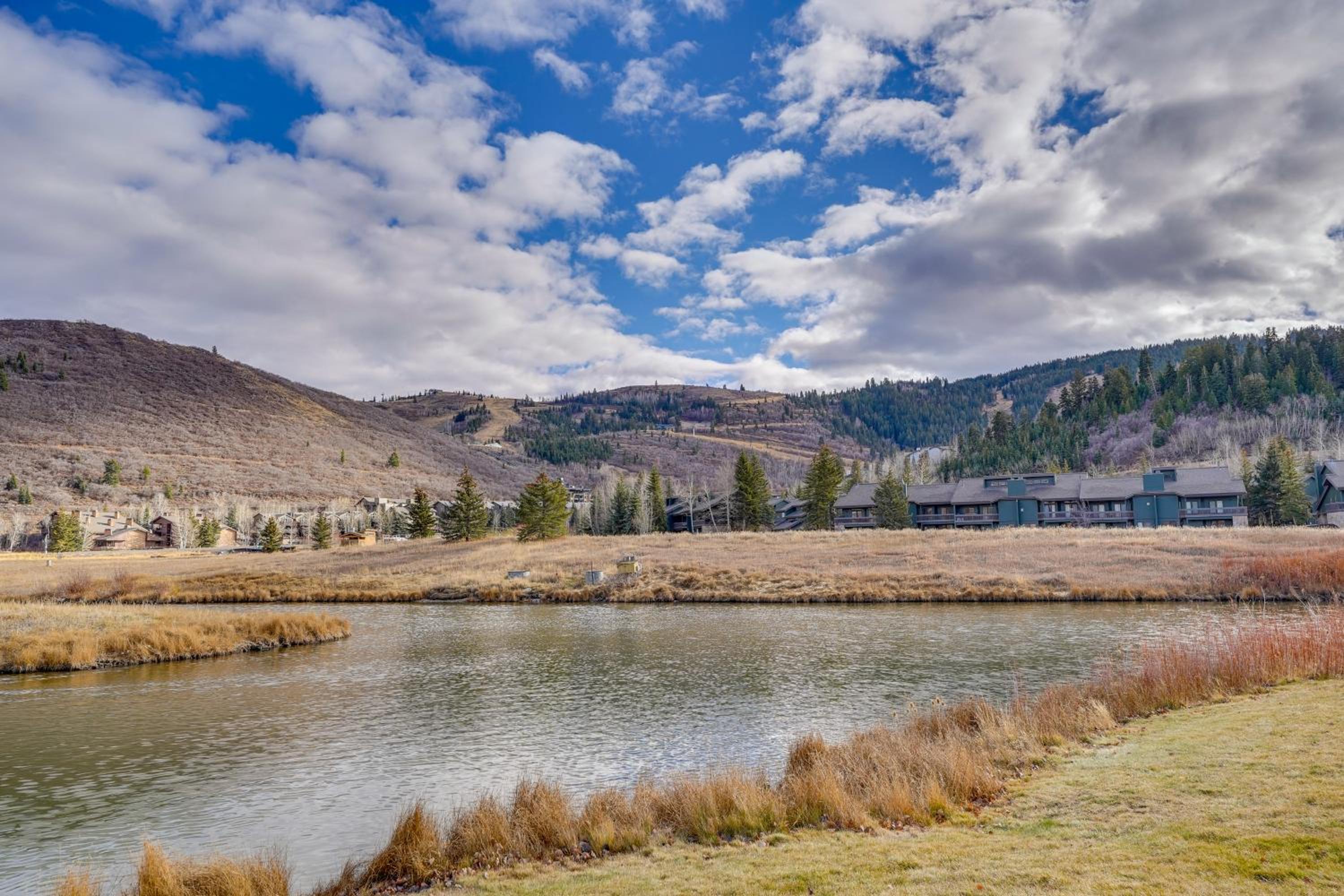180-Degree Snow Park Views Condo Near Deer Valley