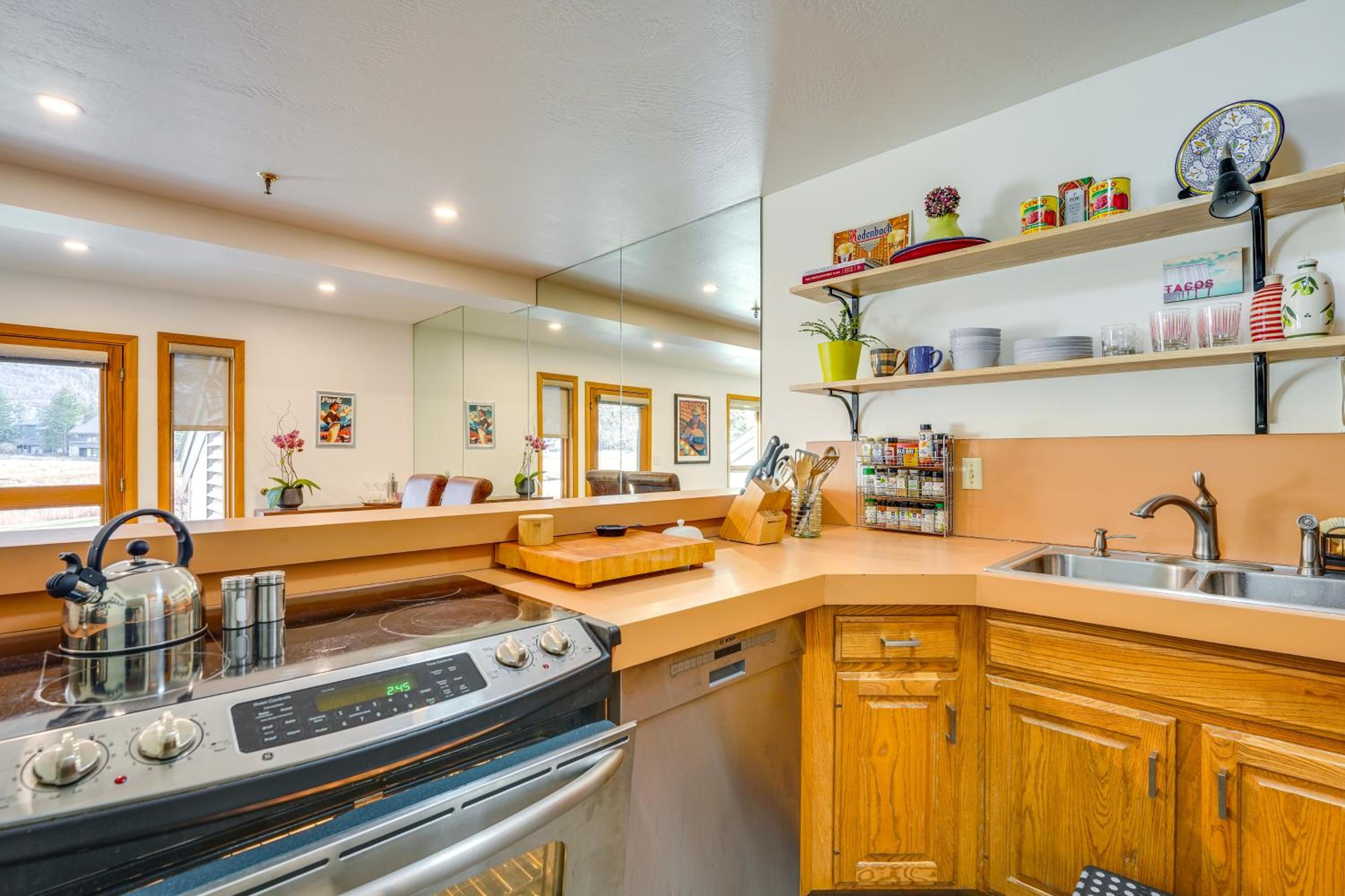 180-Degree Snow Park Views Condo Near Deer Valley