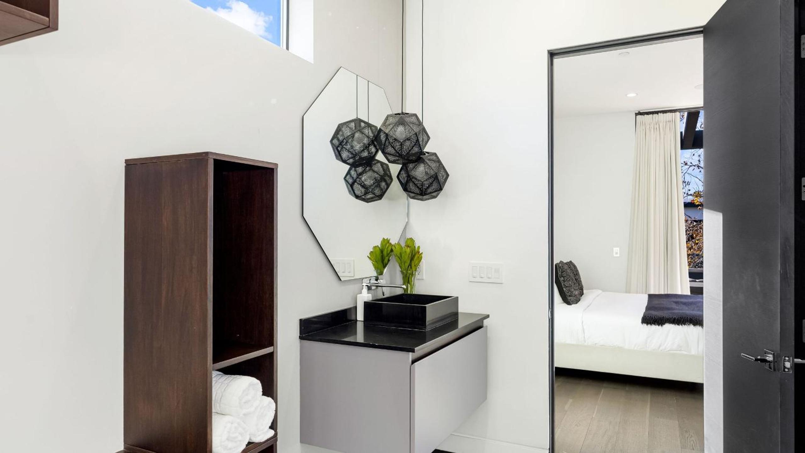 Private LA Retreat w Pool Hot Tub Fire Pit Near Melrose Ave The Martel House by AvantStay