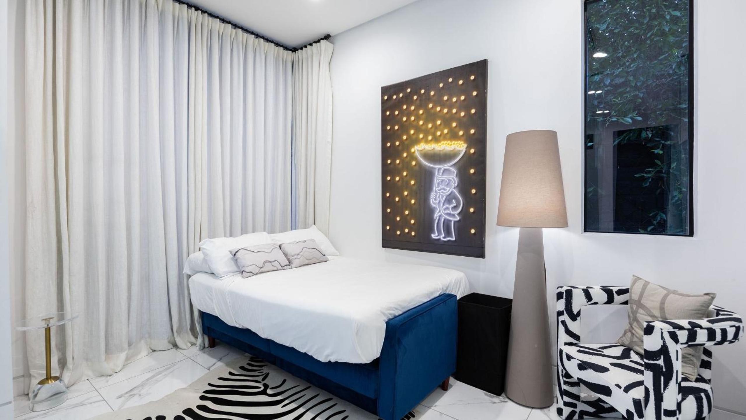 Private LA Retreat w Pool Hot Tub Fire Pit Near Melrose Ave The Martel House by AvantStay