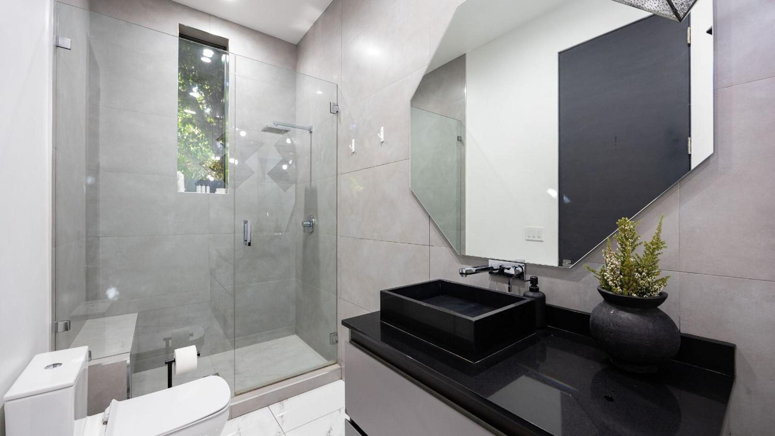 Private LA Retreat w Pool Hot Tub Fire Pit Near Melrose Ave The Martel House by AvantStay