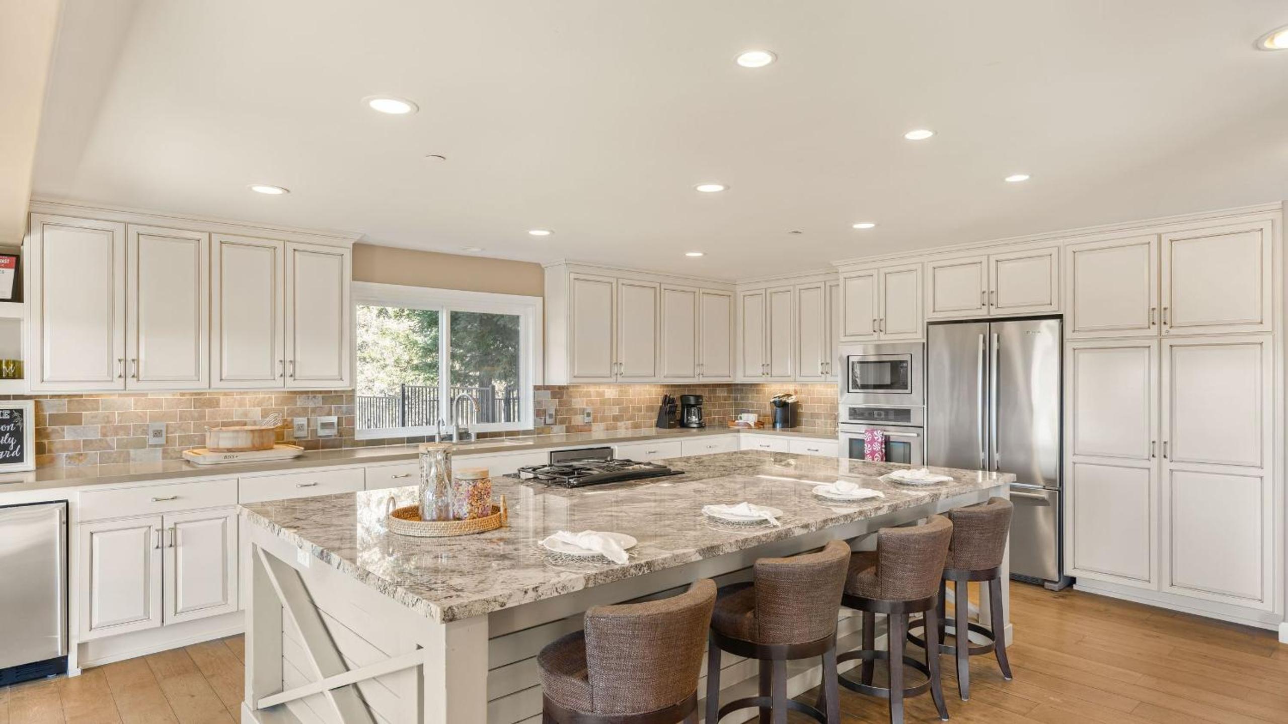 Ten-Acre Wine Country Estate Near Paso Robles w Pool Views El Pomar Estate by AvantStay