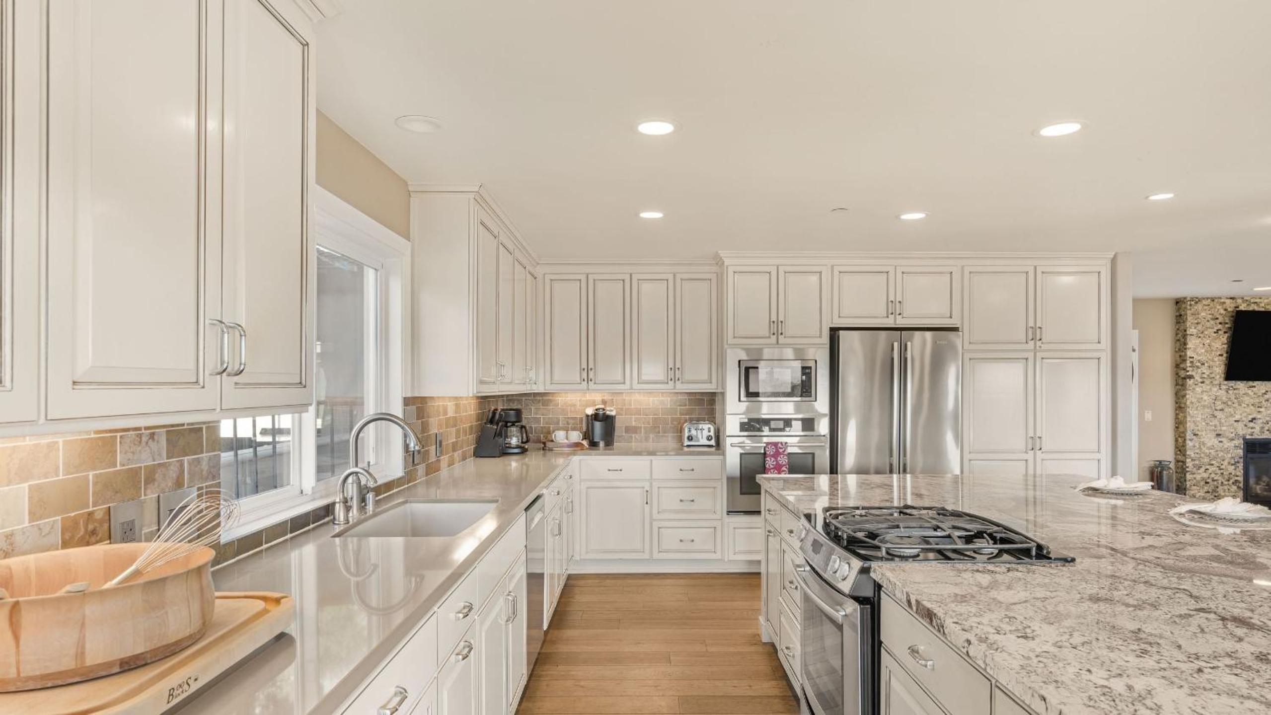Ten-Acre Wine Country Estate Near Paso Robles w Pool Views El Pomar Estate by AvantStay