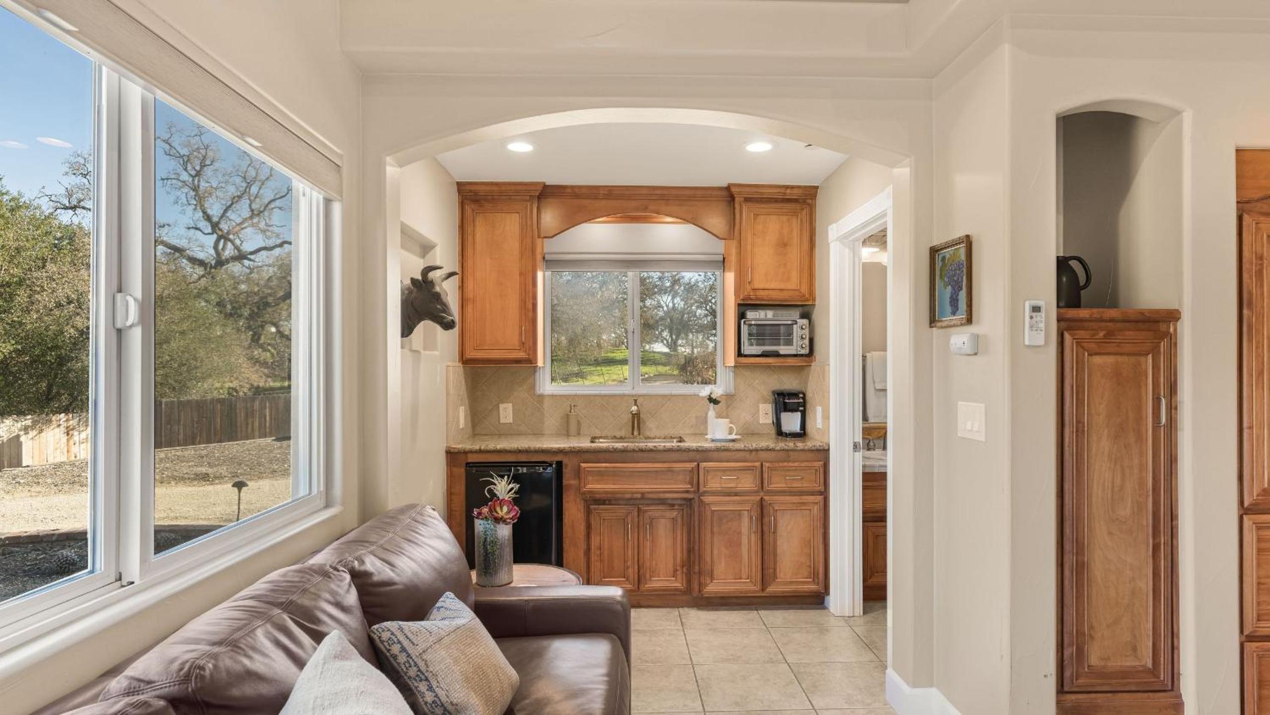 Ten-Acre Wine Country Estate Near Paso Robles w Pool Views El Pomar Estate by AvantStay