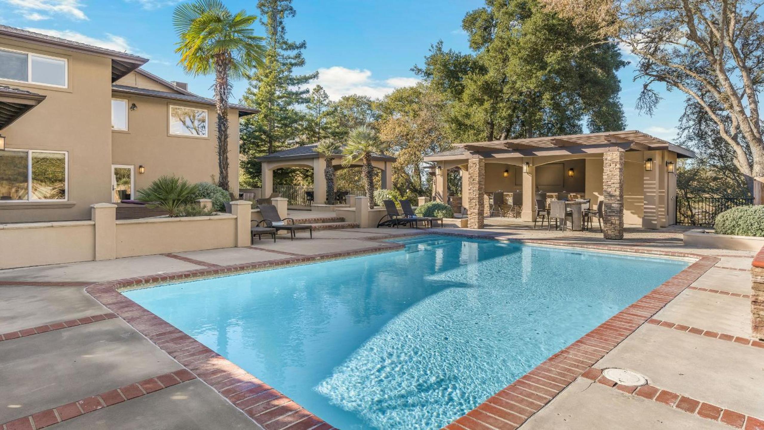 Ten-Acre Wine Country Estate Near Paso Robles w Pool Views El Pomar Estate by AvantStay