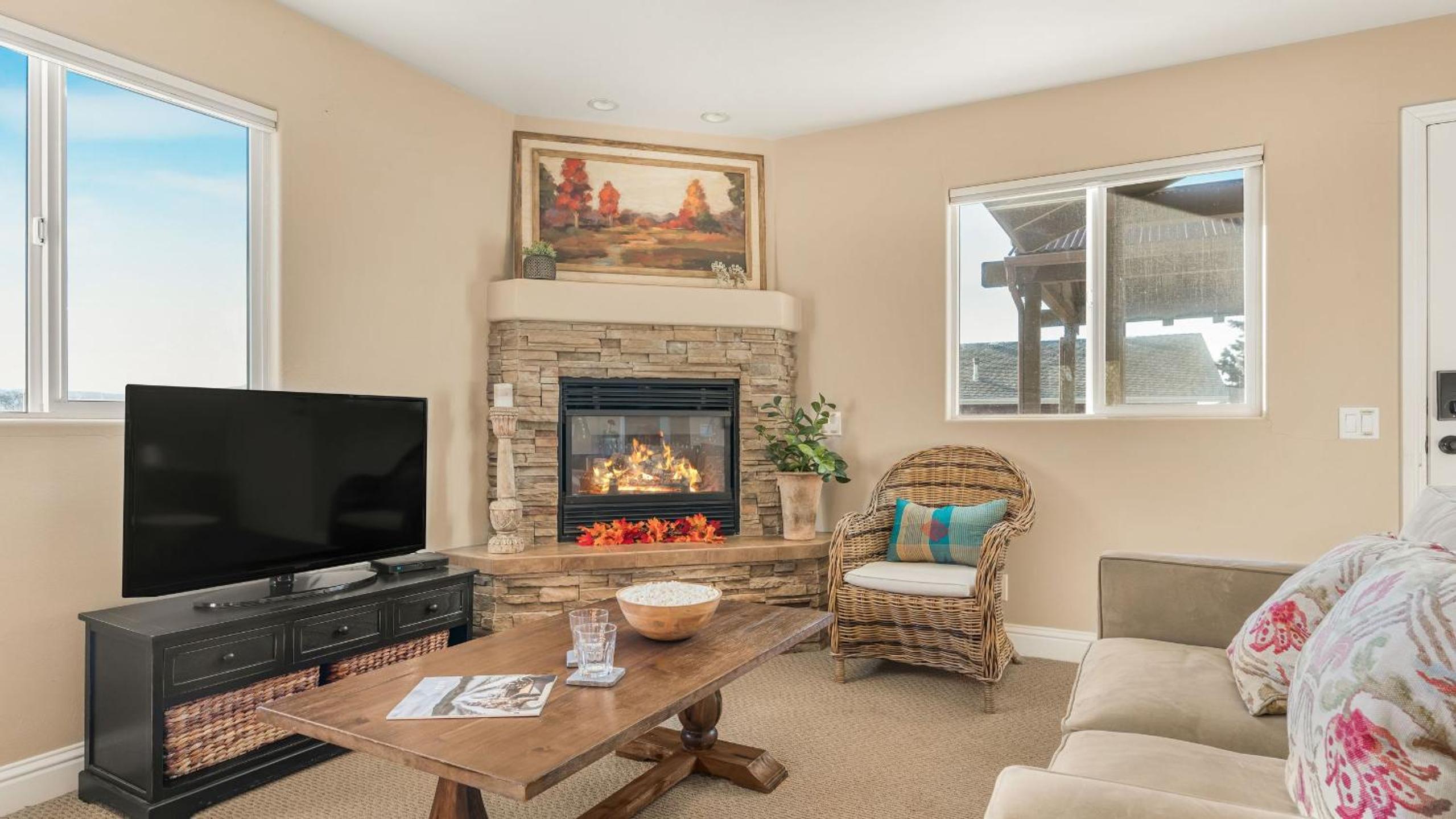 Ten-Acre Wine Country Estate Near Paso Robles w Pool Views El Pomar Estate by AvantStay