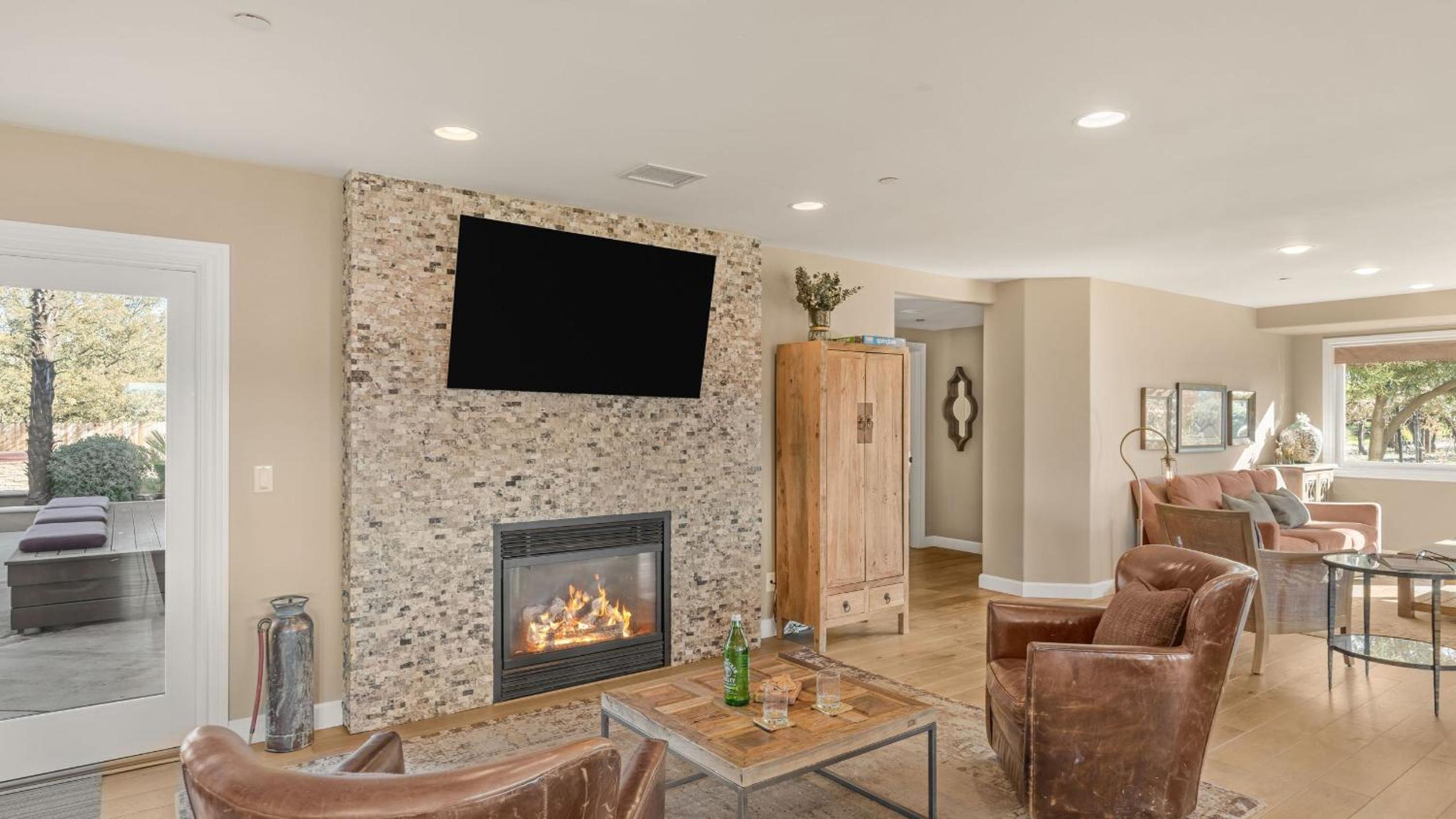 Ten-Acre Wine Country Estate Near Paso Robles w Pool Views El Pomar Estate by AvantStay