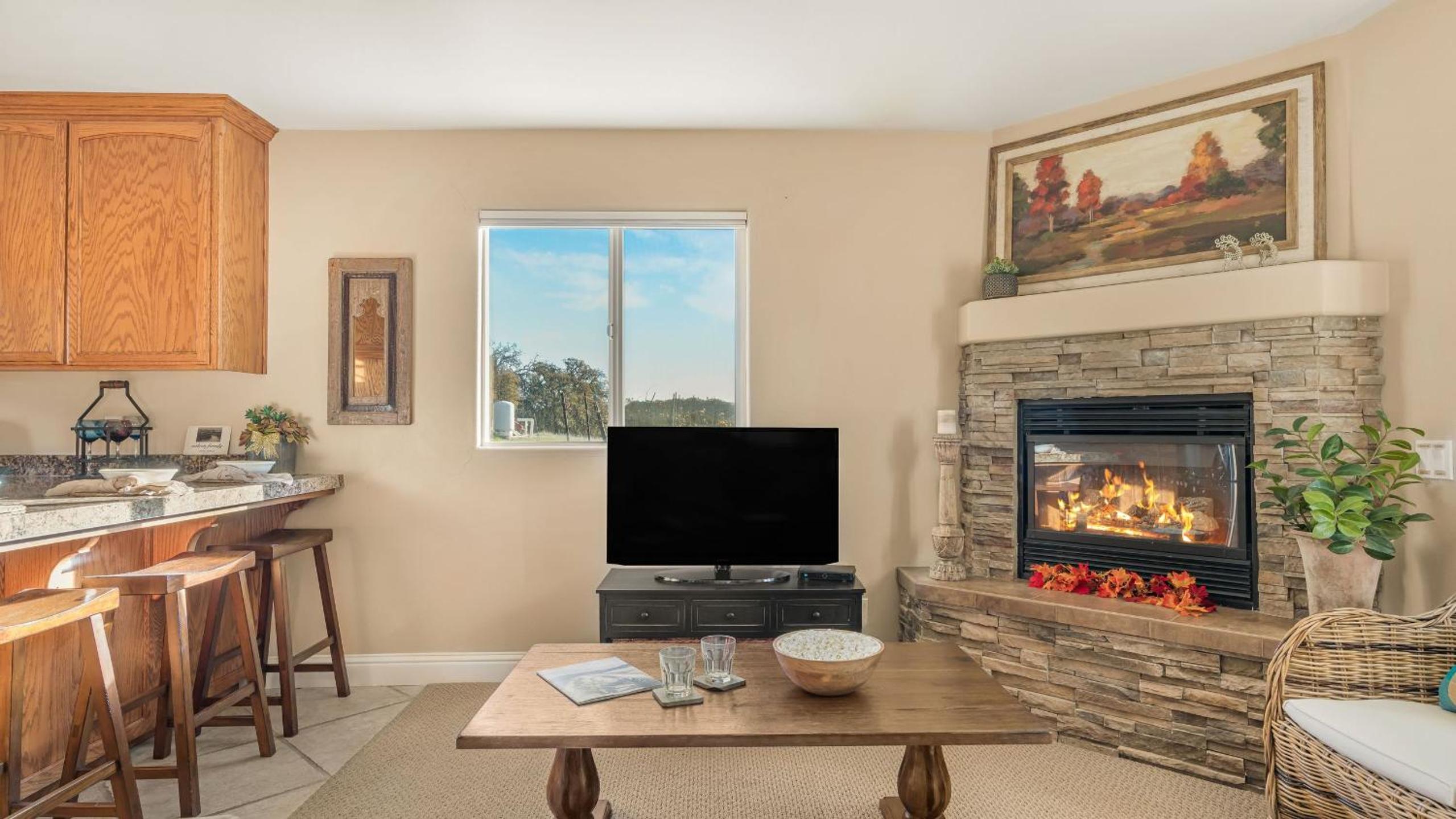 Ten-Acre Wine Country Estate Near Paso Robles w Pool Views El Pomar Estate by AvantStay