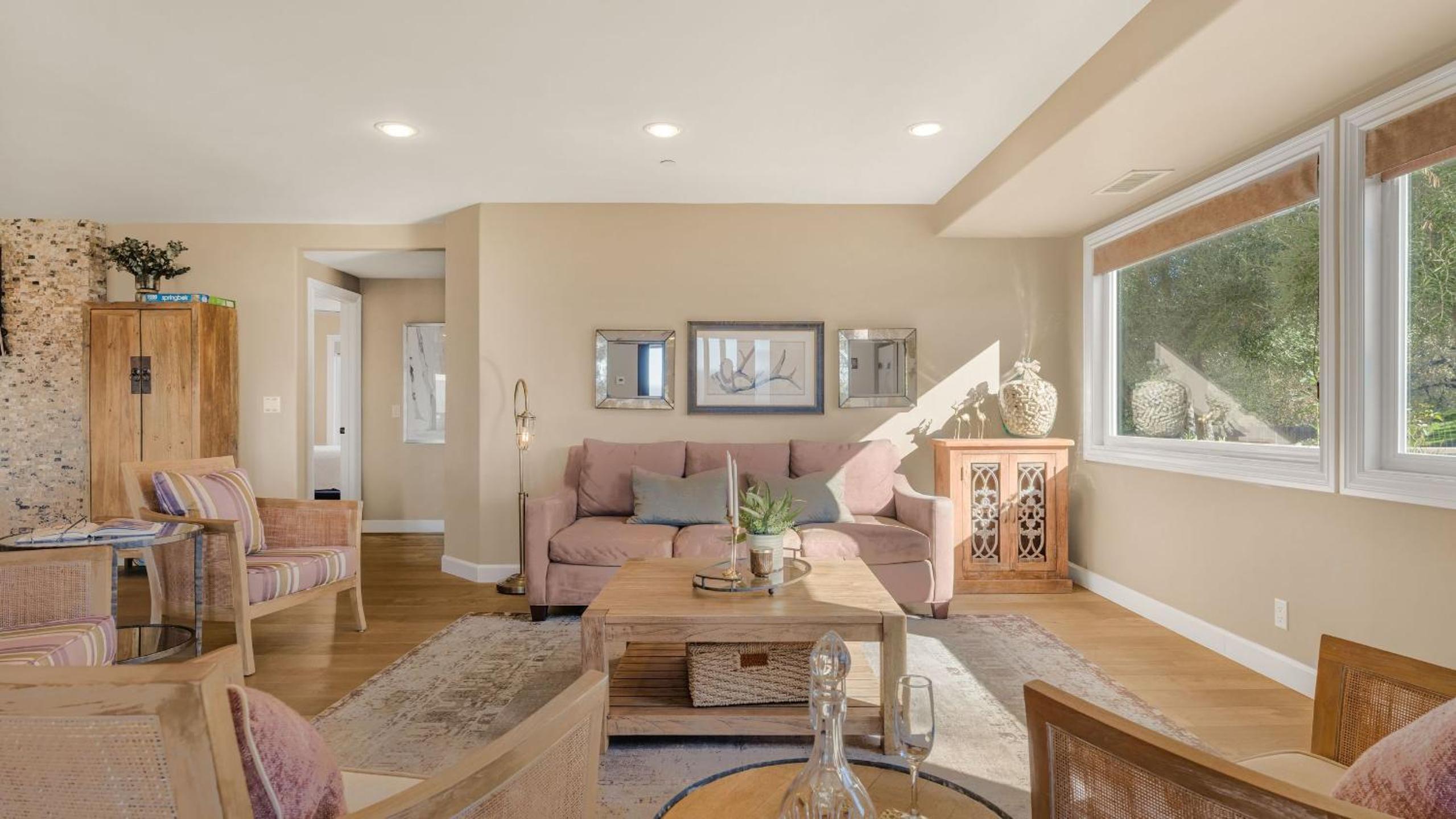 Ten-Acre Wine Country Estate Near Paso Robles w Pool Views El Pomar Estate by AvantStay