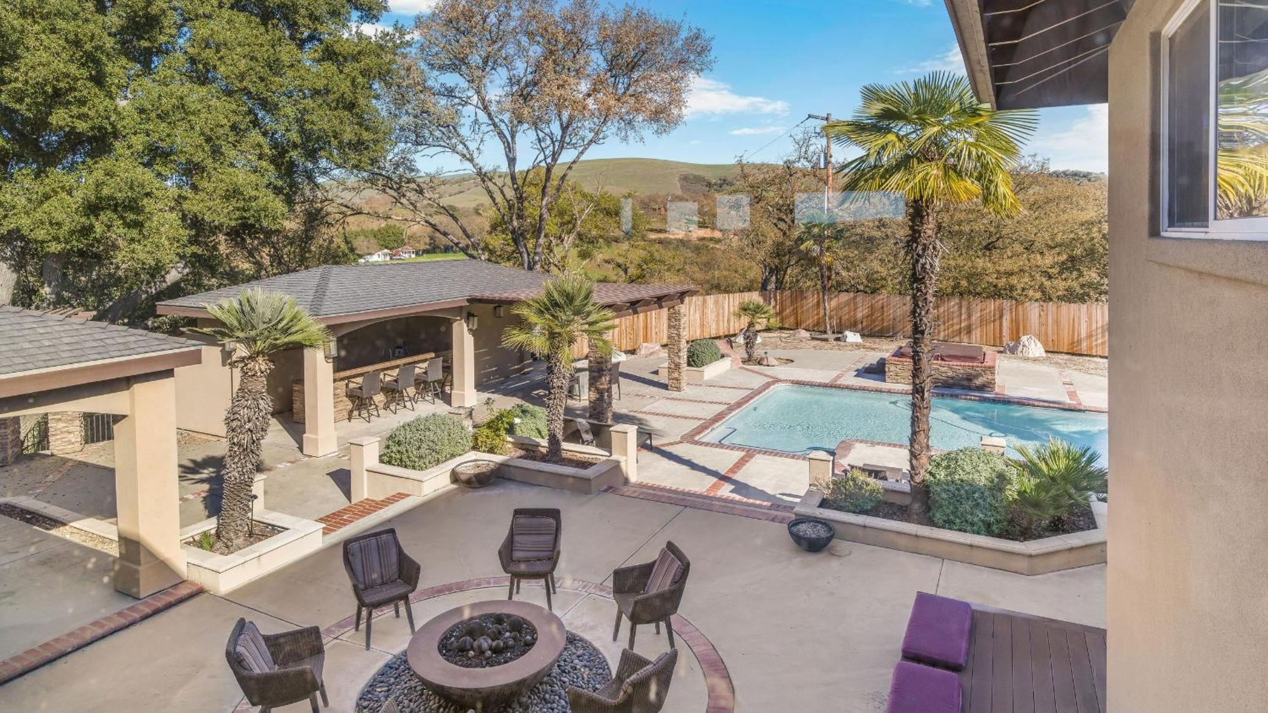 Ten-Acre Wine Country Estate Near Paso Robles w Pool Views El Pomar Estate by AvantStay