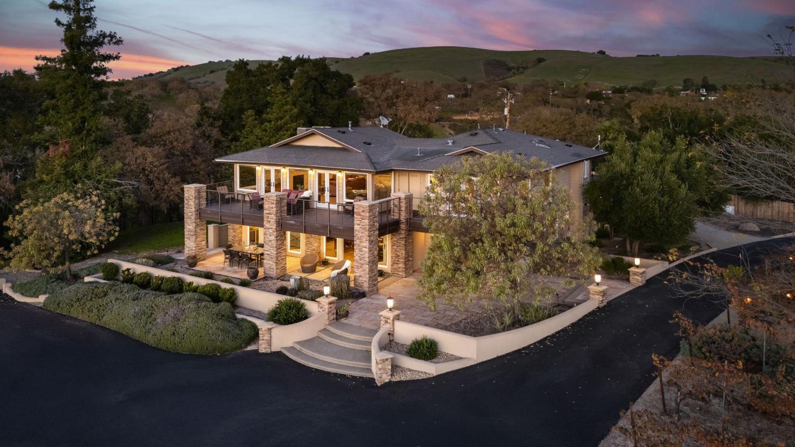 Ten-Acre Wine Country Estate Near Paso Robles w Pool Views El Pomar Estate by AvantStay