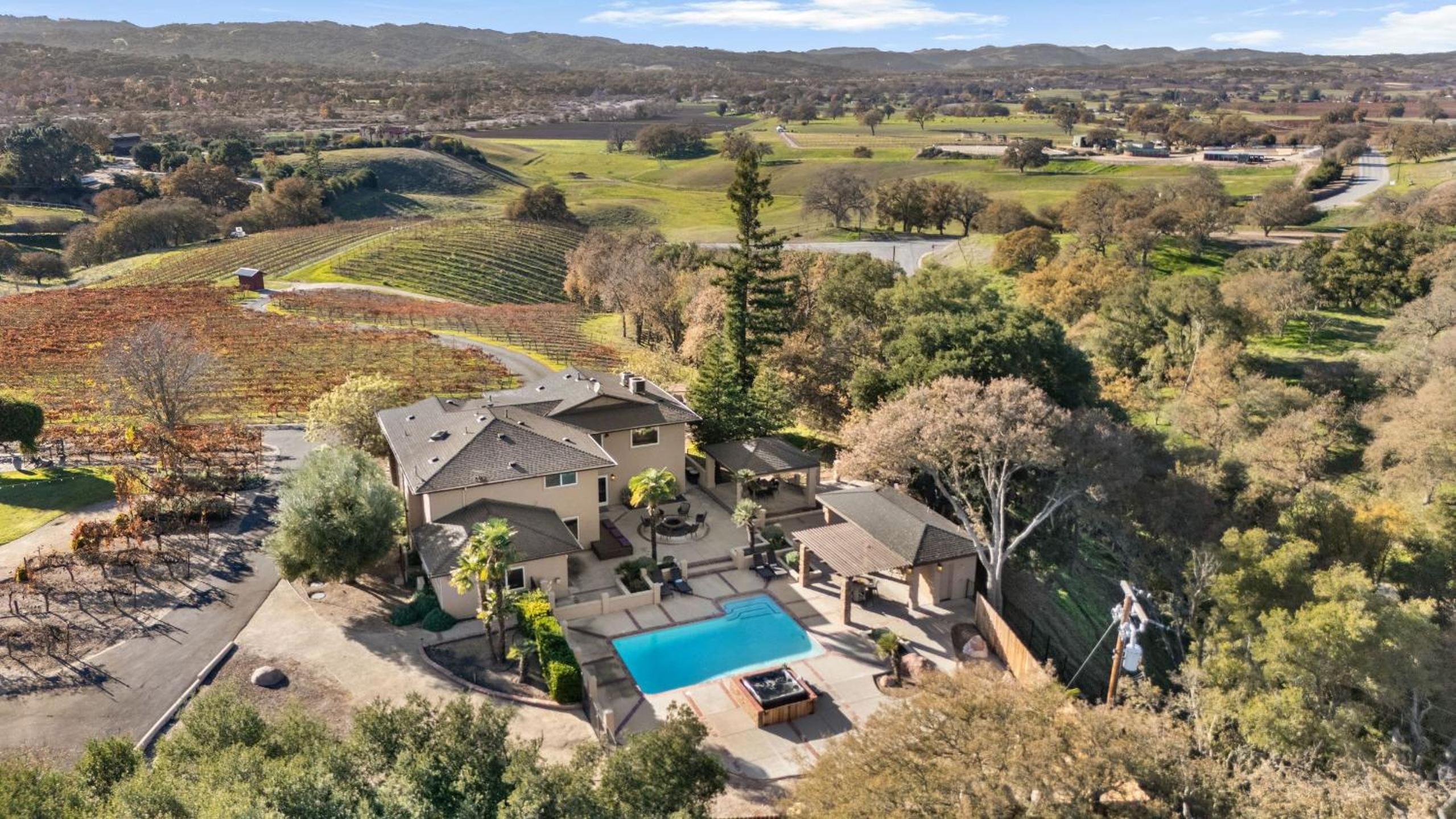 Ten-Acre Wine Country Estate Near Paso Robles w Pool Views El Pomar Estate by AvantStay