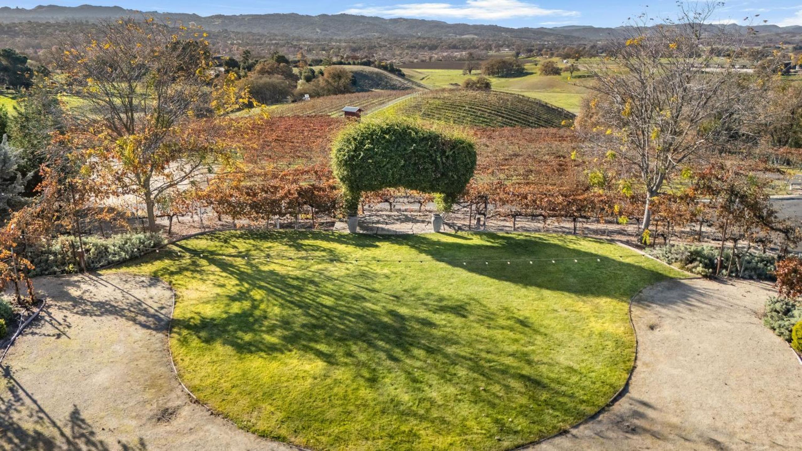 Ten-Acre Wine Country Estate Near Paso Robles w Pool Views El Pomar Estate by AvantStay