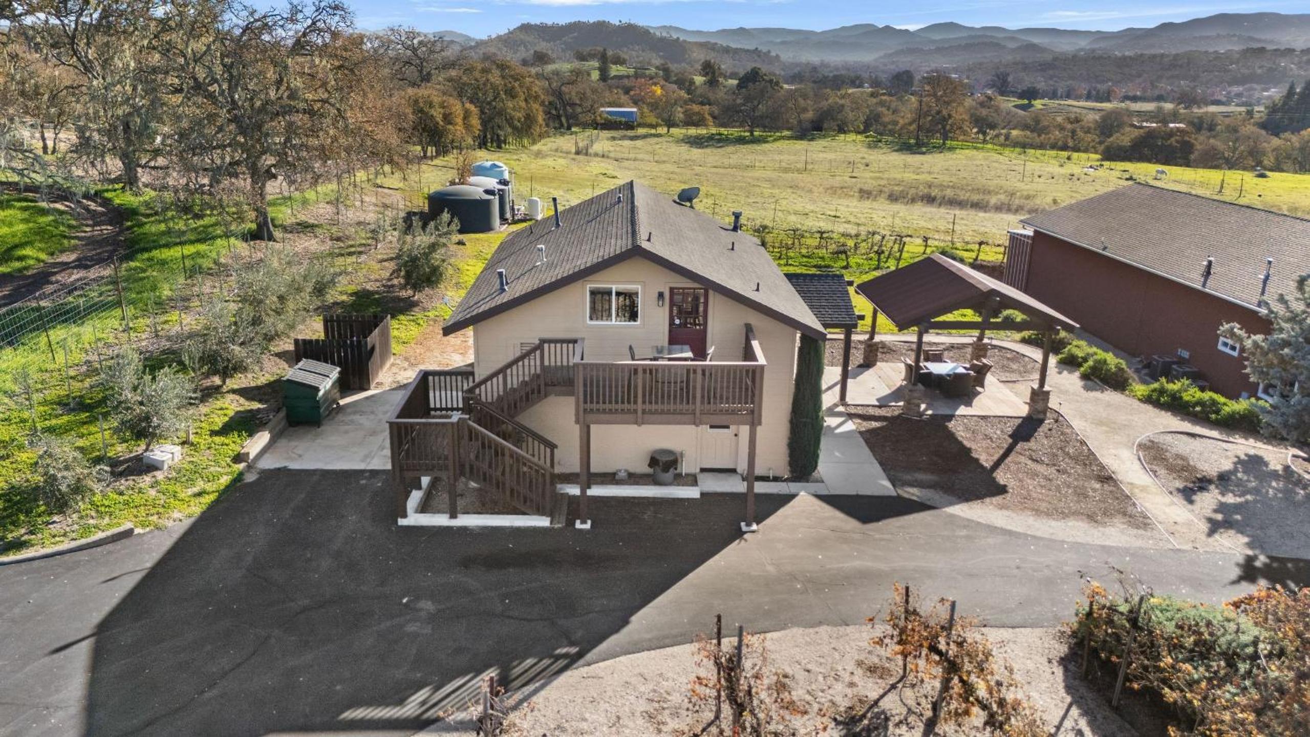 Ten-Acre Wine Country Estate Near Paso Robles w Pool Views El Pomar Estate by AvantStay