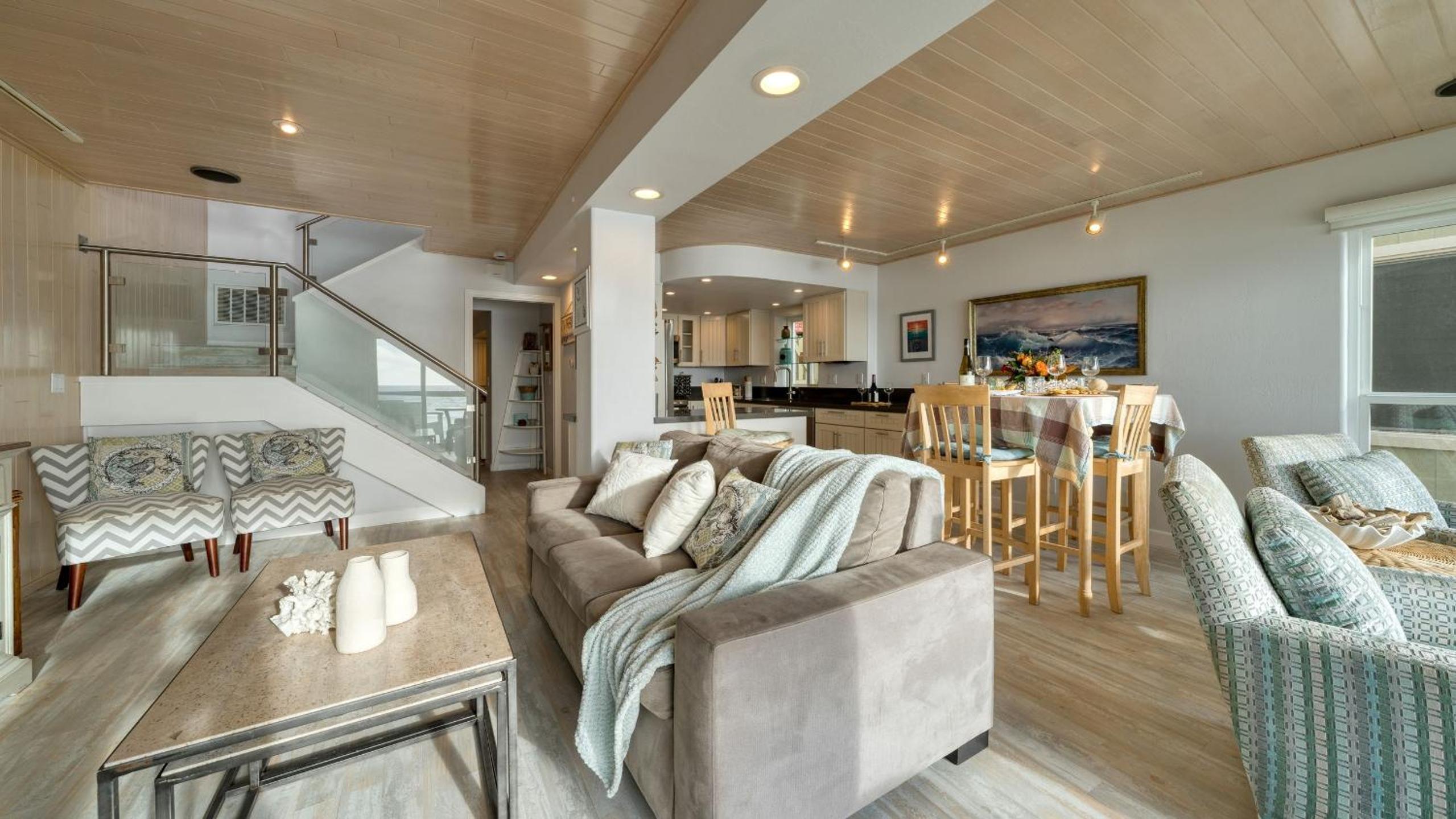 Oceanfront La Selva Beach Home w Fireplace Views Direct Beach Access Sand Castle by AvantStay