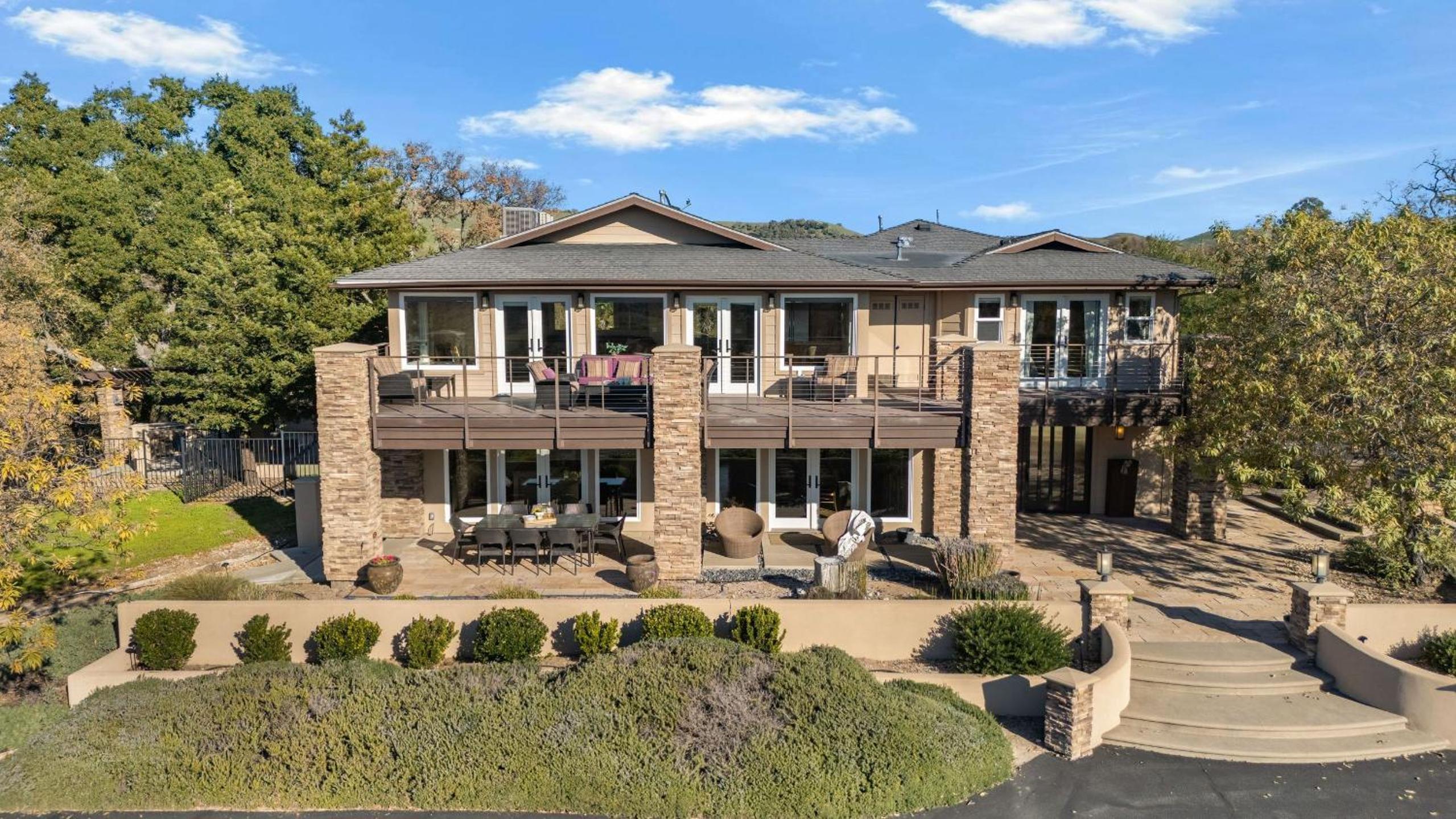 Ten-Acre Wine Country Estate Near Paso Robles w Pool Views El Pomar Estate by AvantStay