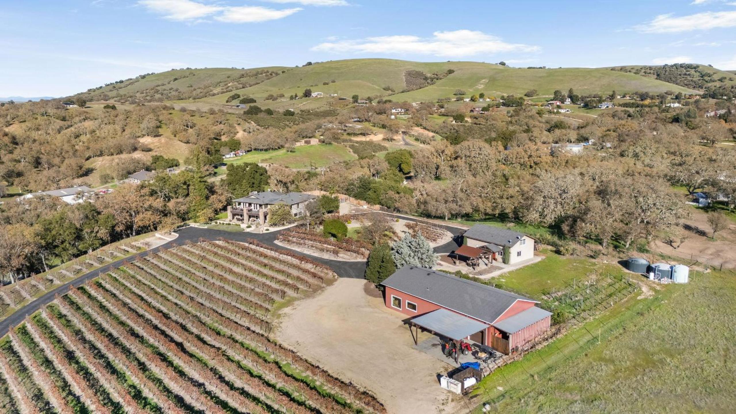 Ten-Acre Wine Country Estate Near Paso Robles w Pool Views El Pomar Estate by AvantStay