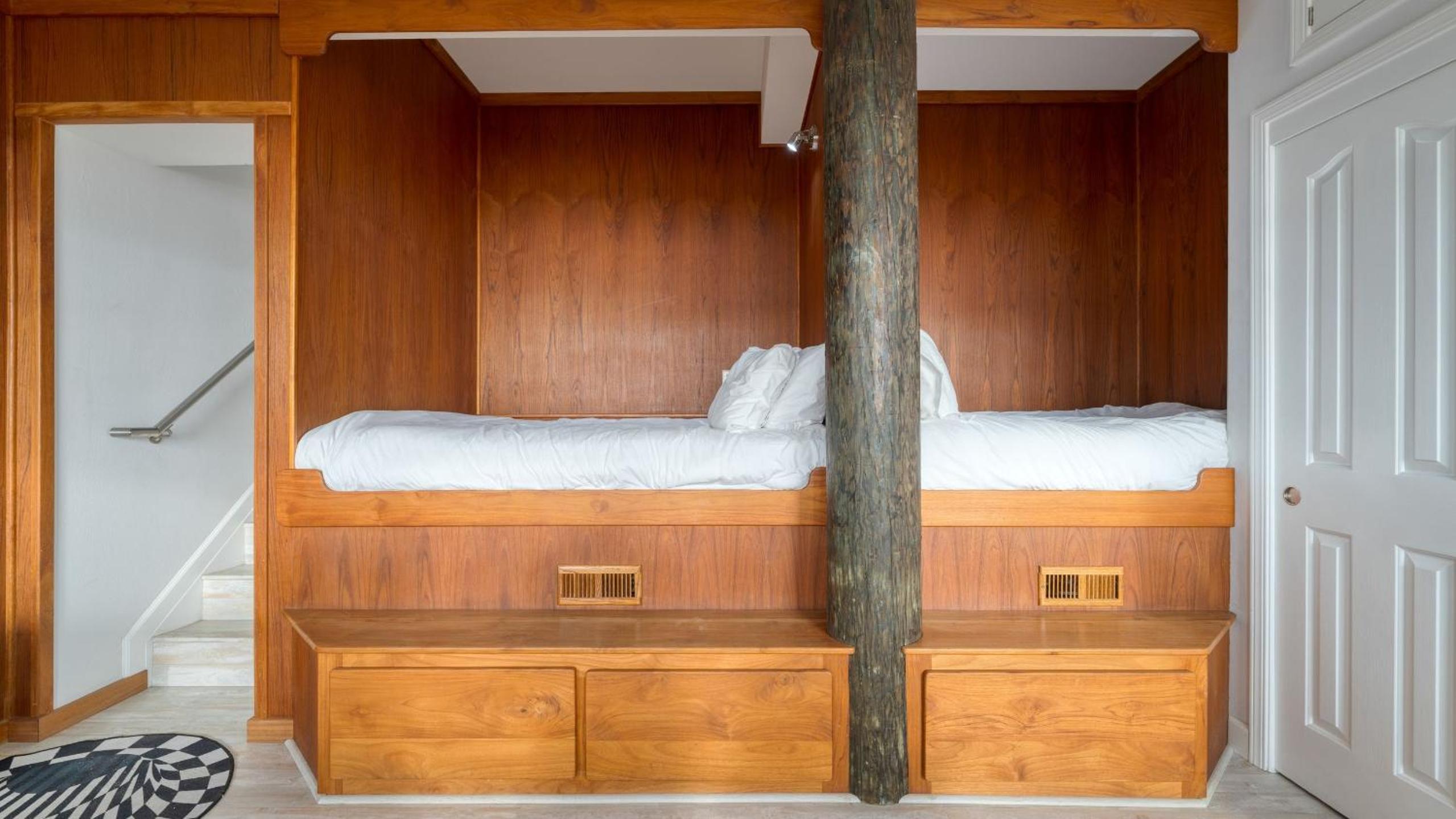 Oceanfront La Selva Beach Home w Fireplace Views Direct Beach Access Sand Castle by AvantStay
