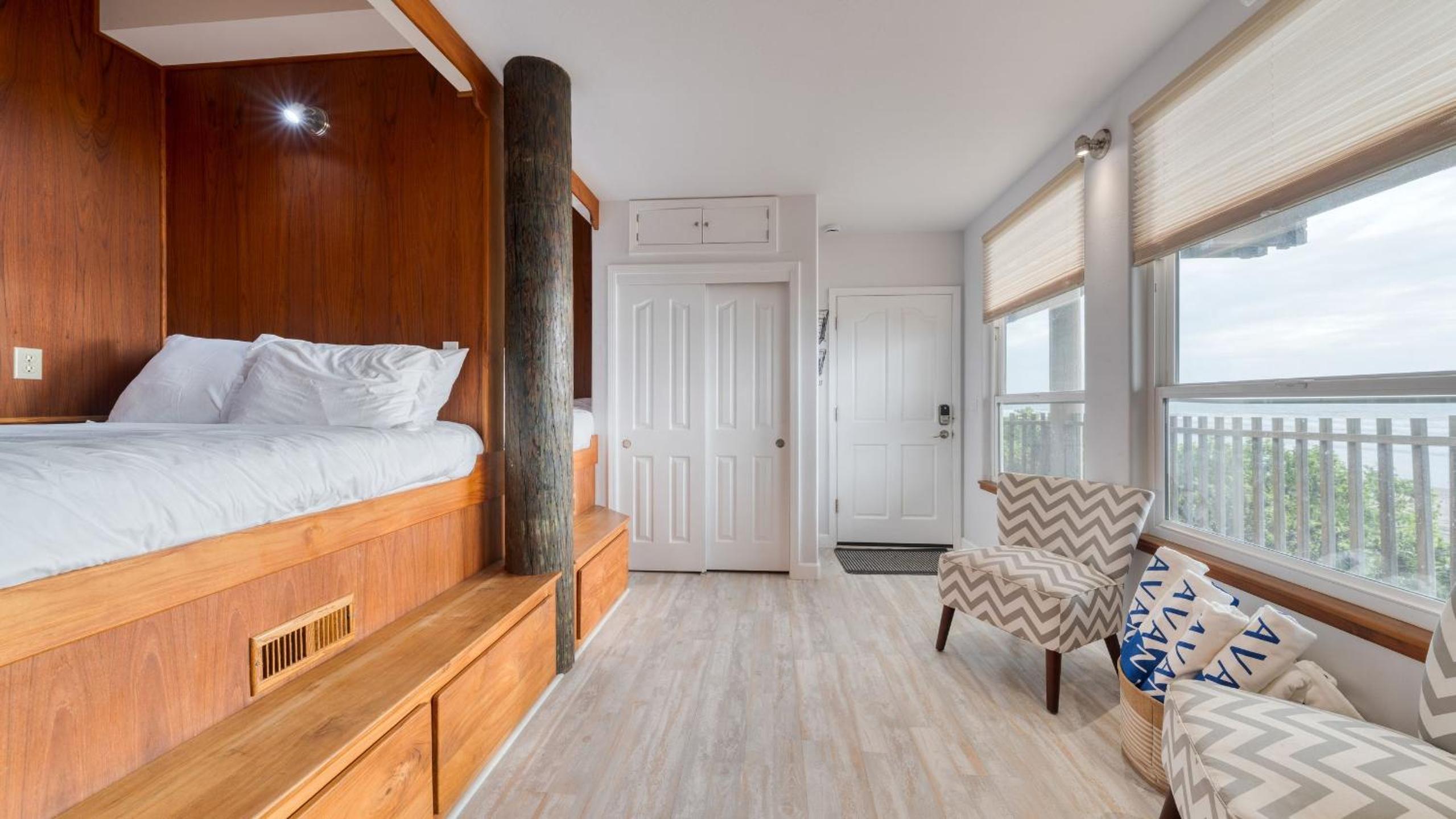 Oceanfront La Selva Beach Home w Fireplace Views Direct Beach Access Sand Castle by AvantStay