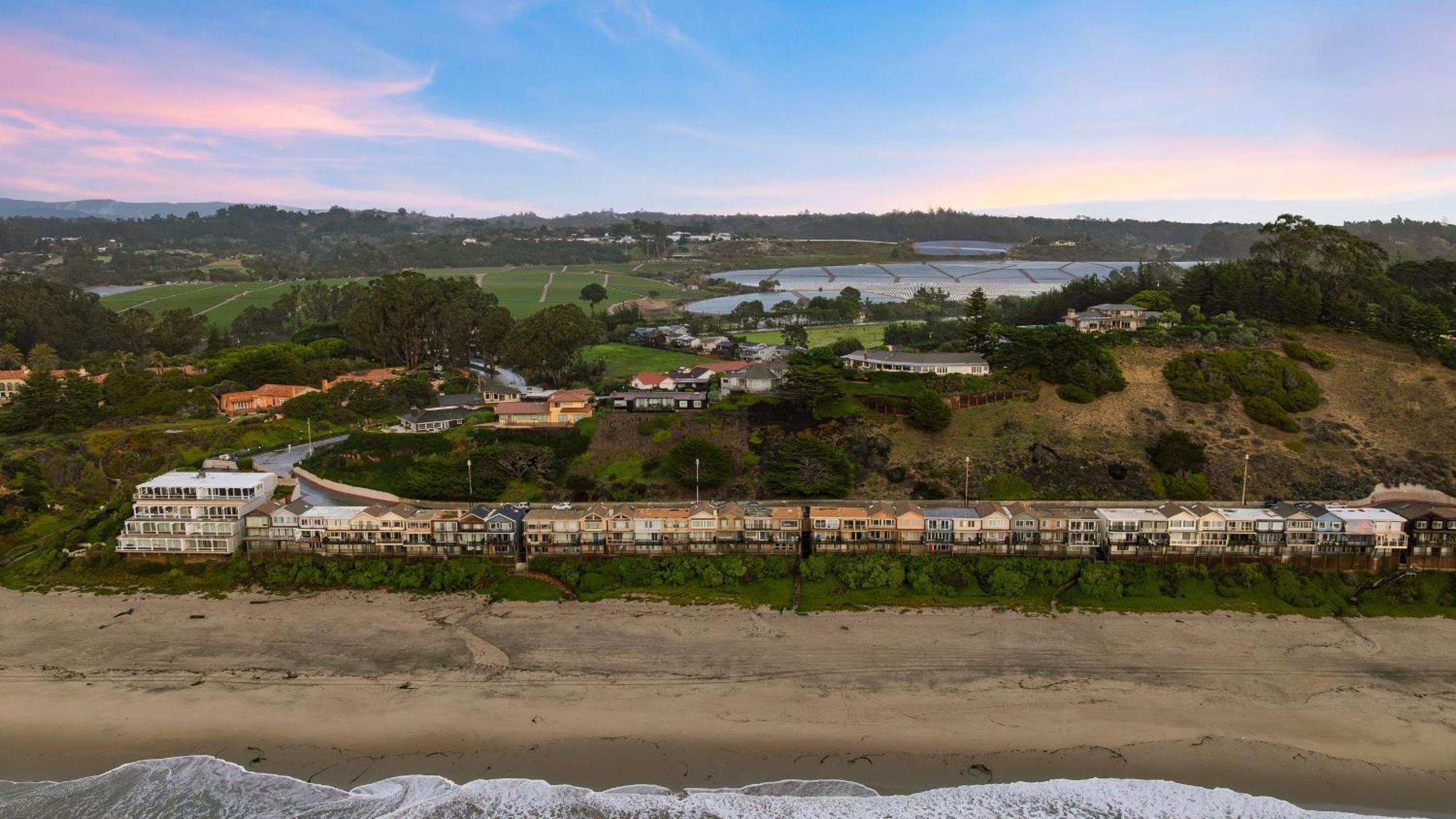 Oceanfront La Selva Beach Home w Fireplace Views Direct Beach Access Sand Castle by AvantStay