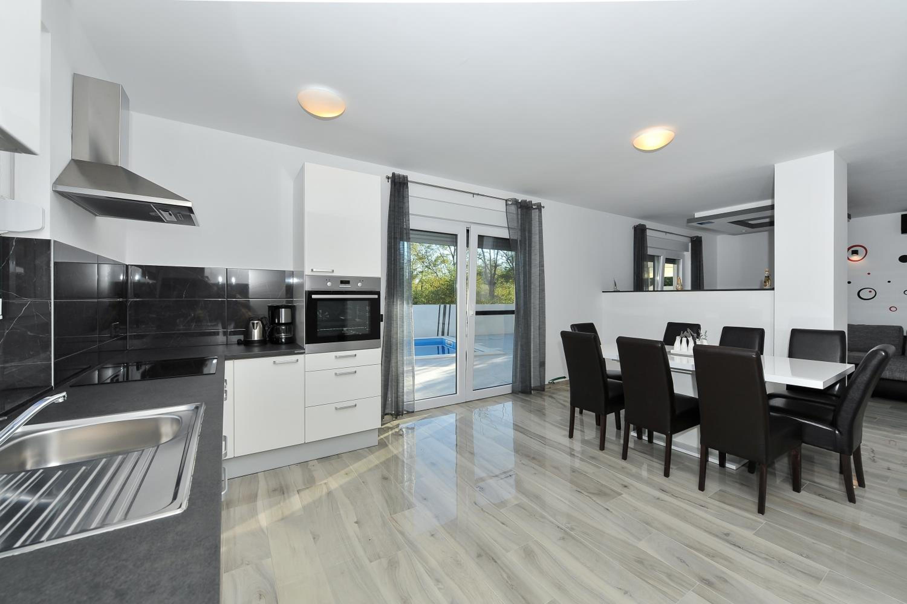 Villa Lily view 5