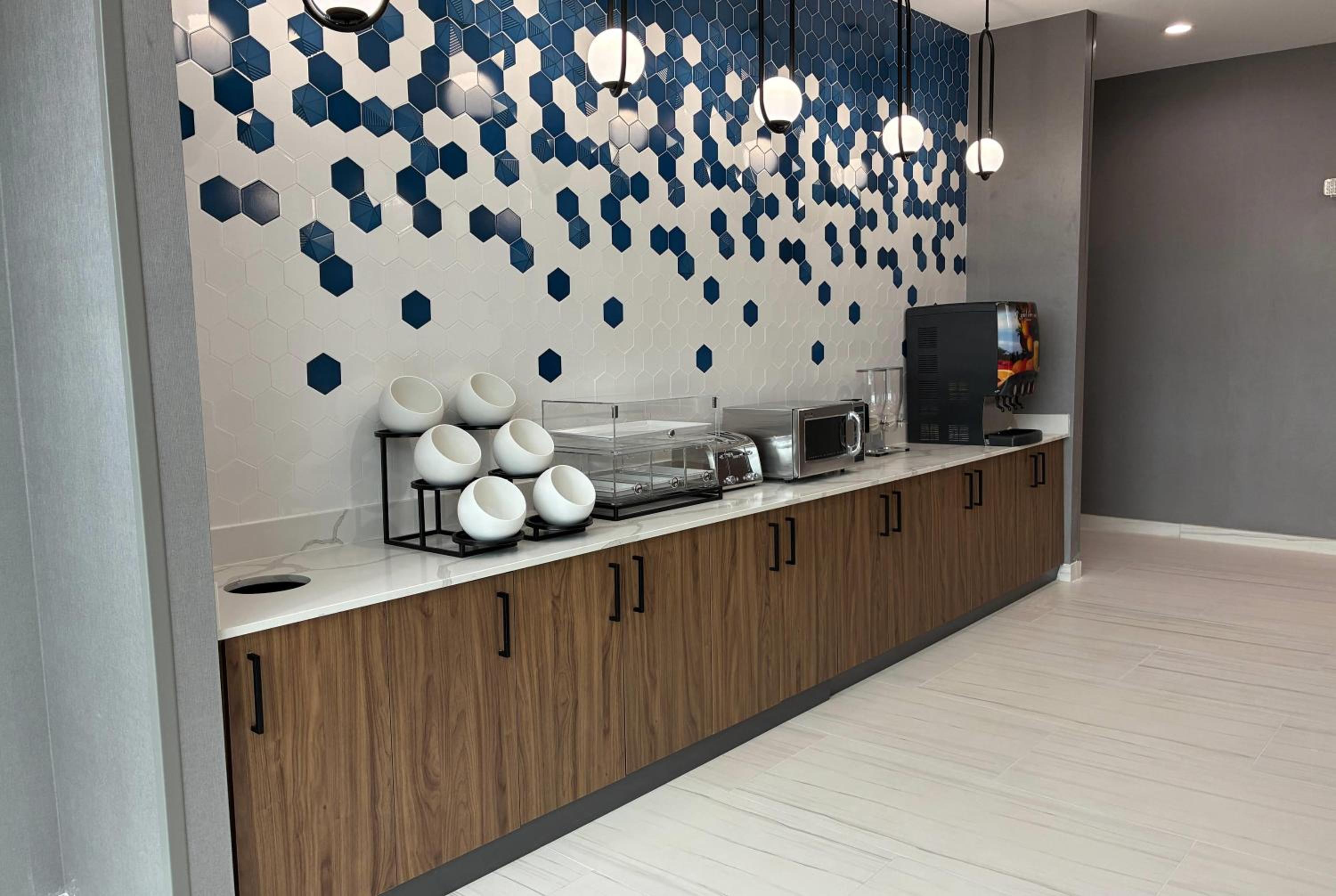 La Quinta Inn & Suites by Wyndham Athens I-65
