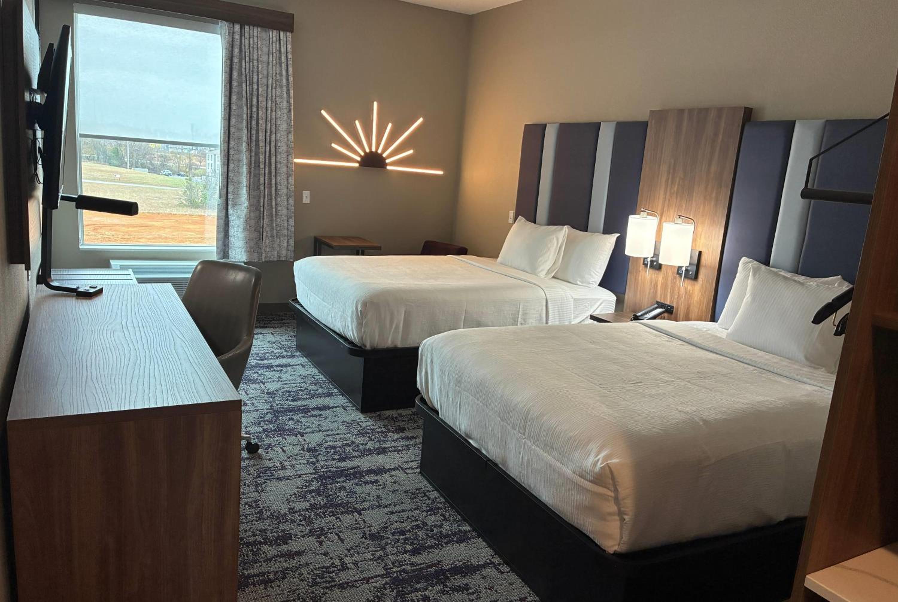La Quinta Inn & Suites by Wyndham Athens I-65