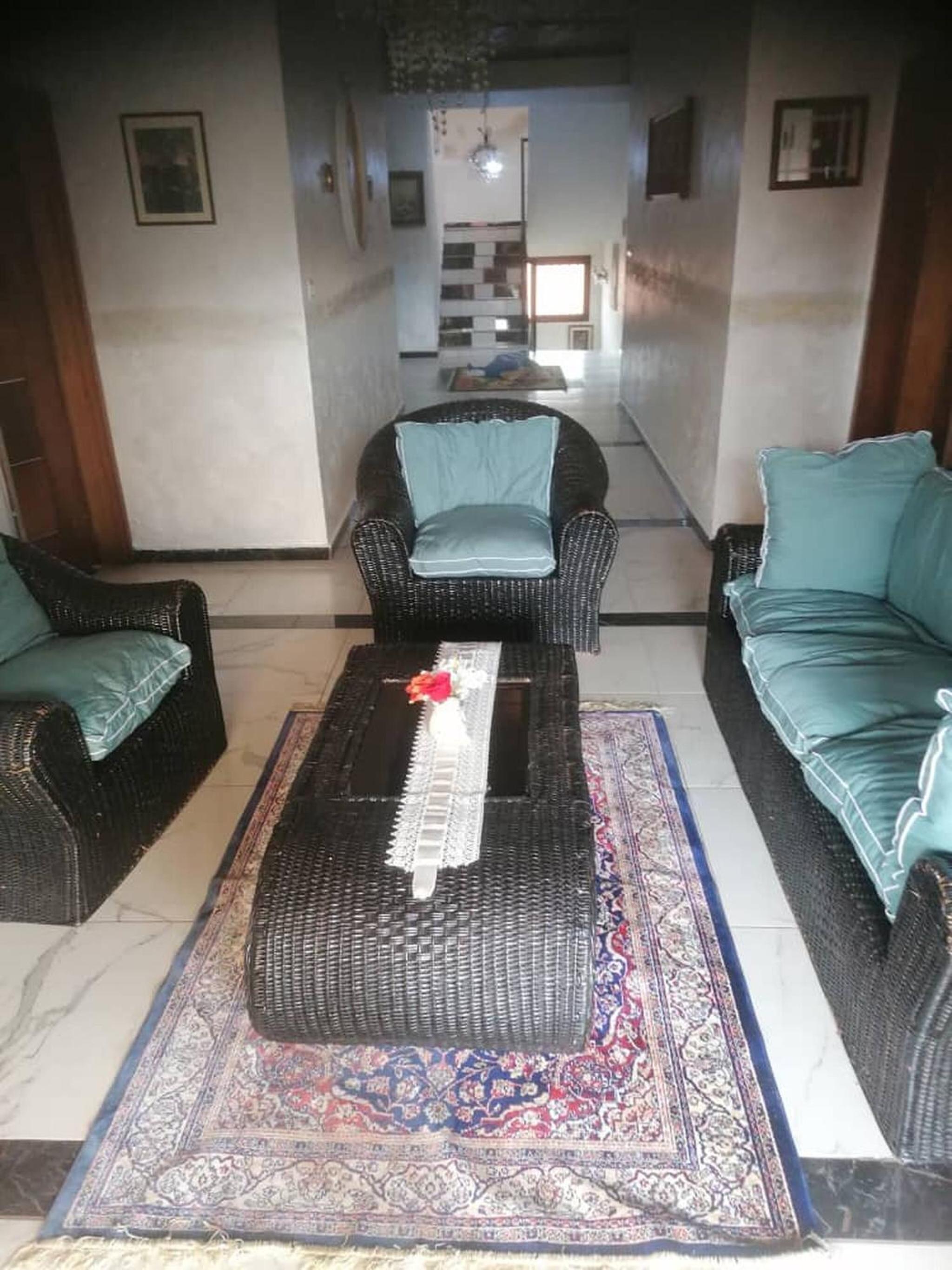 Maison Blanche Biteng