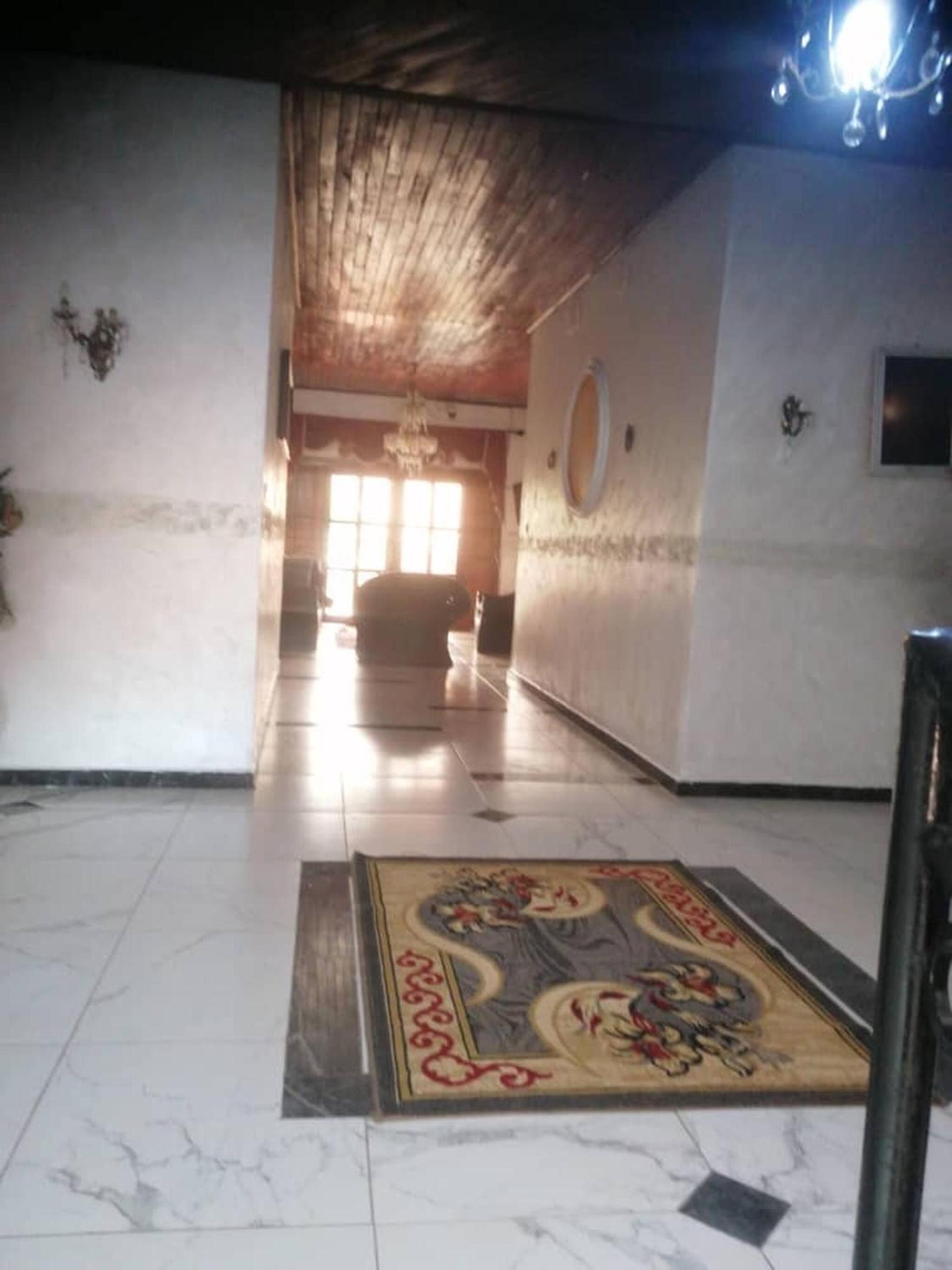 Maison Blanche Biteng