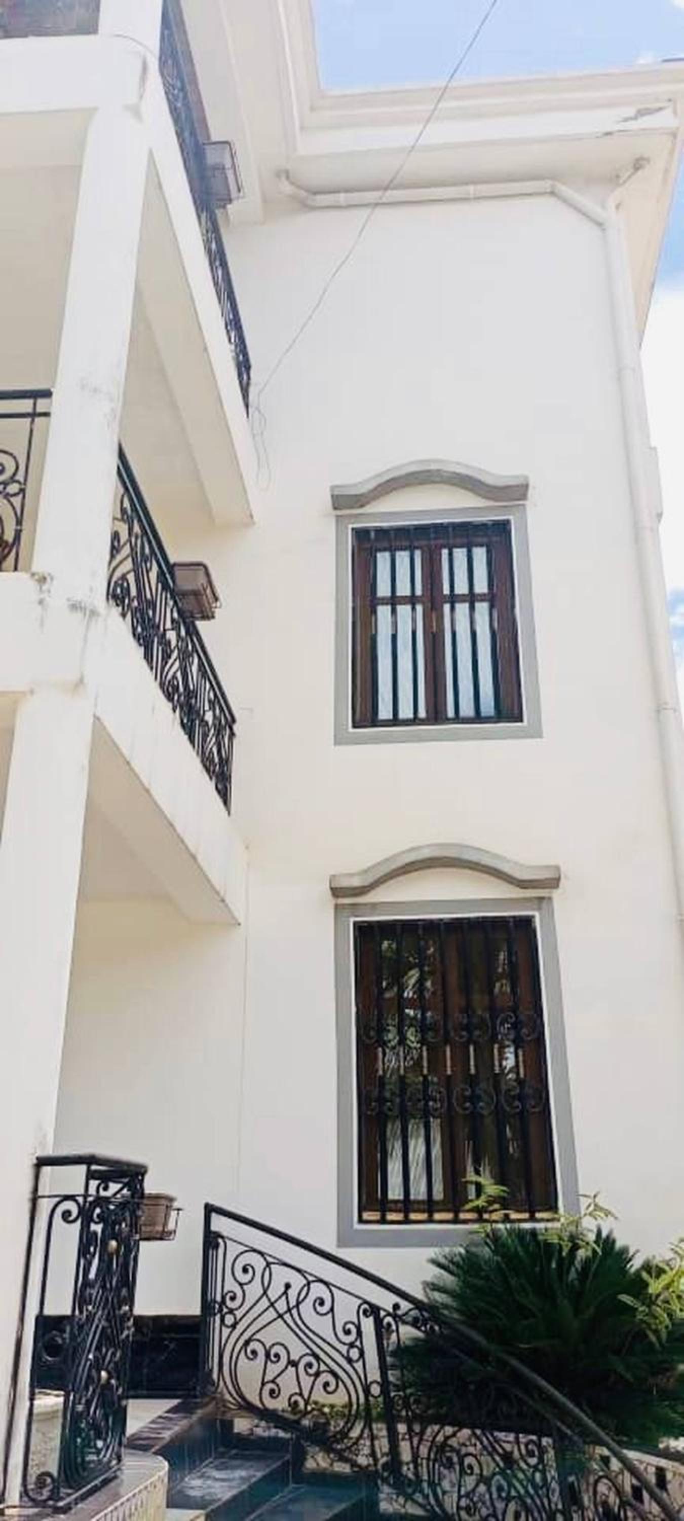Maison Blanche Biteng