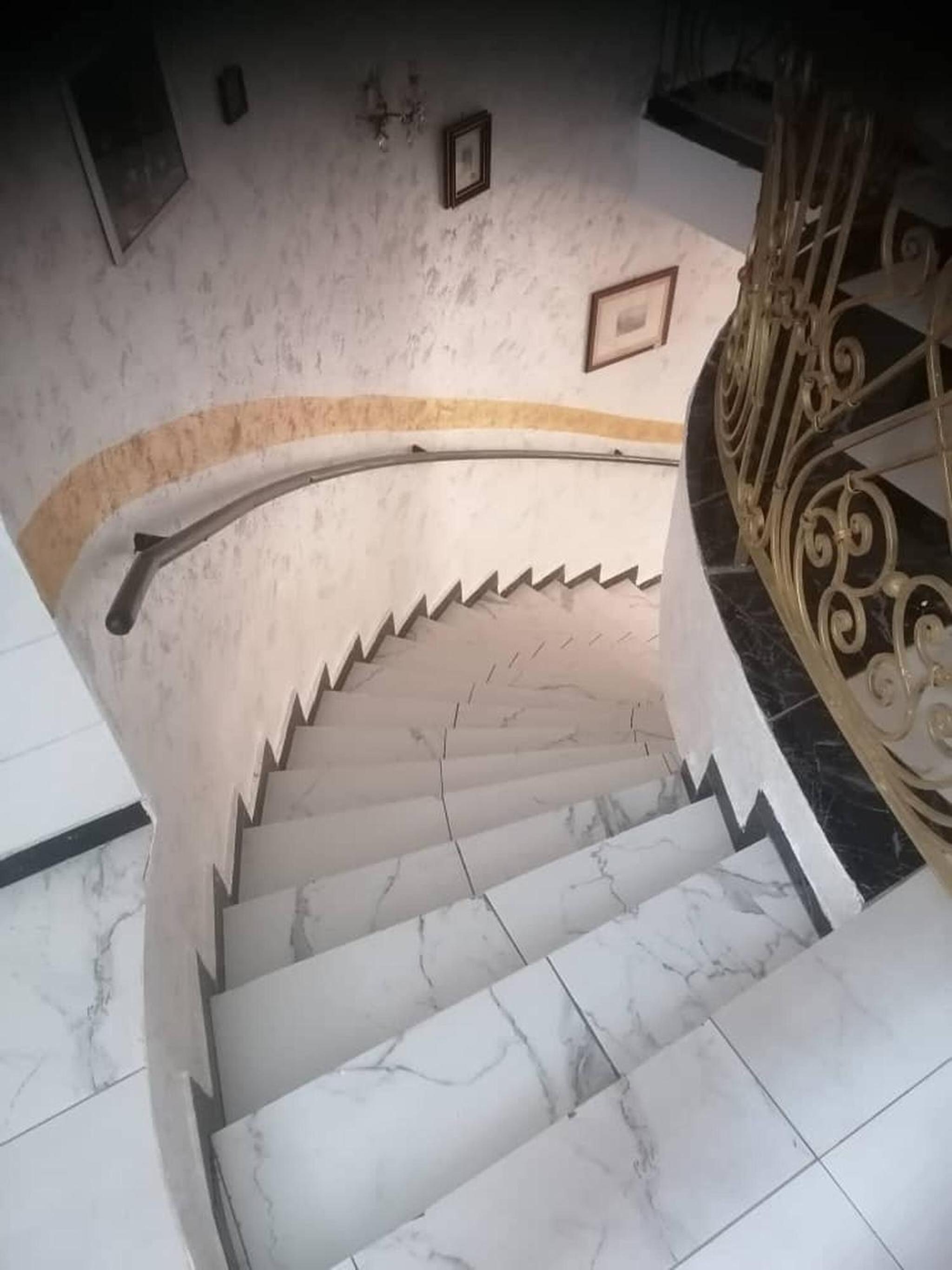 Maison Blanche Biteng