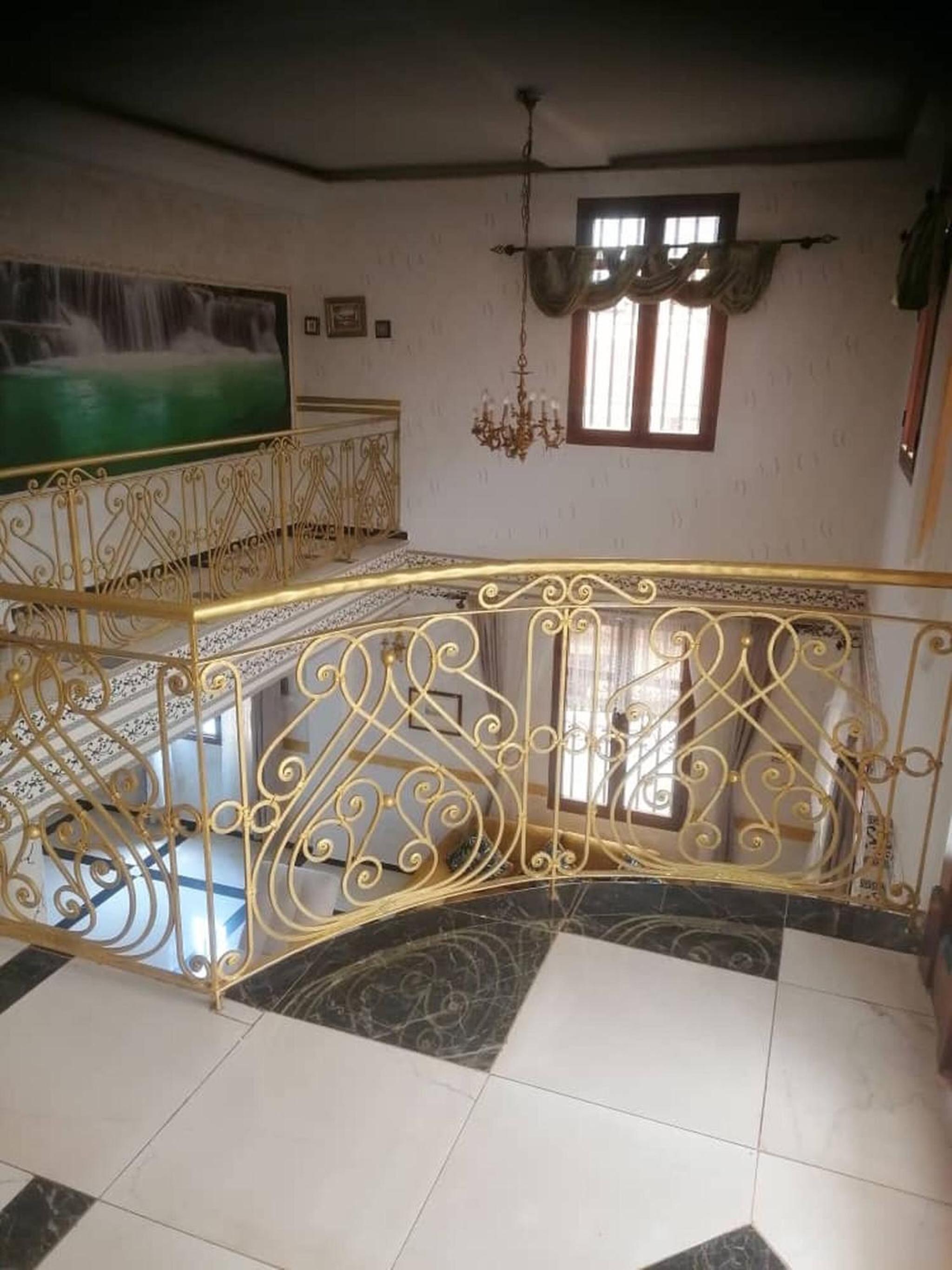 Maison Blanche Biteng