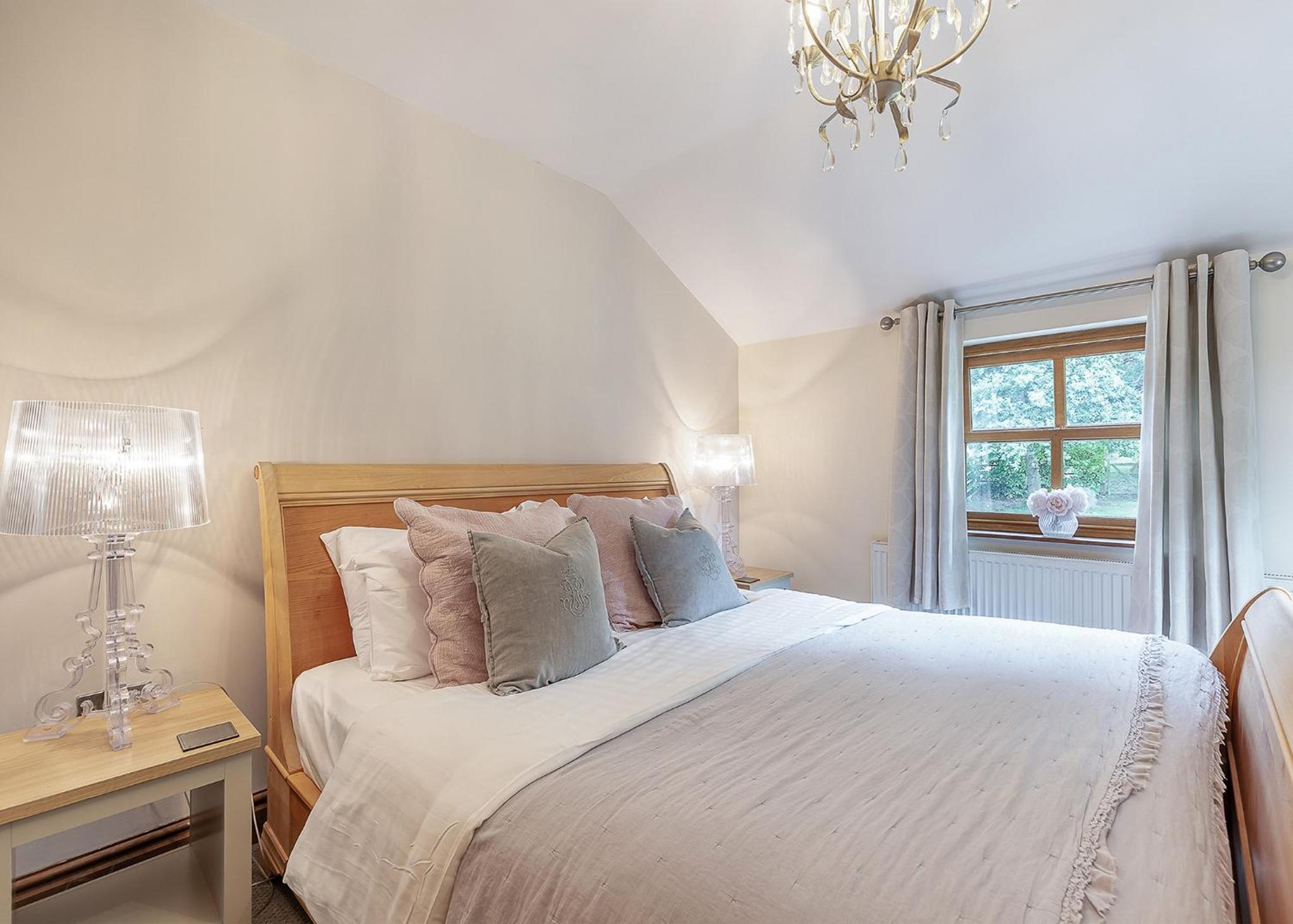Charlesworth Lodges