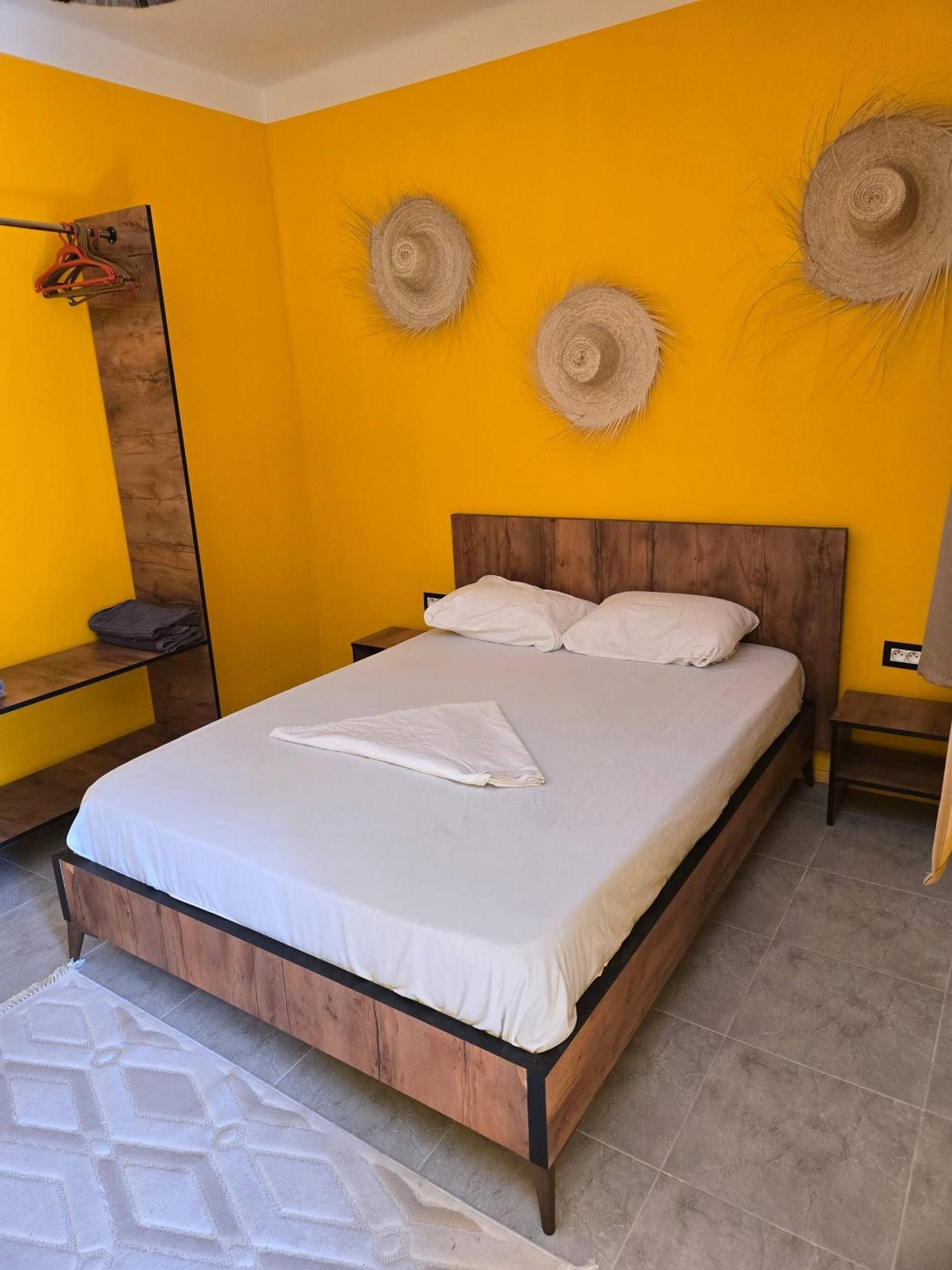 Cozy 1-Bedroom Apartment in Sousse with Outdoor Kitchen and Balcony