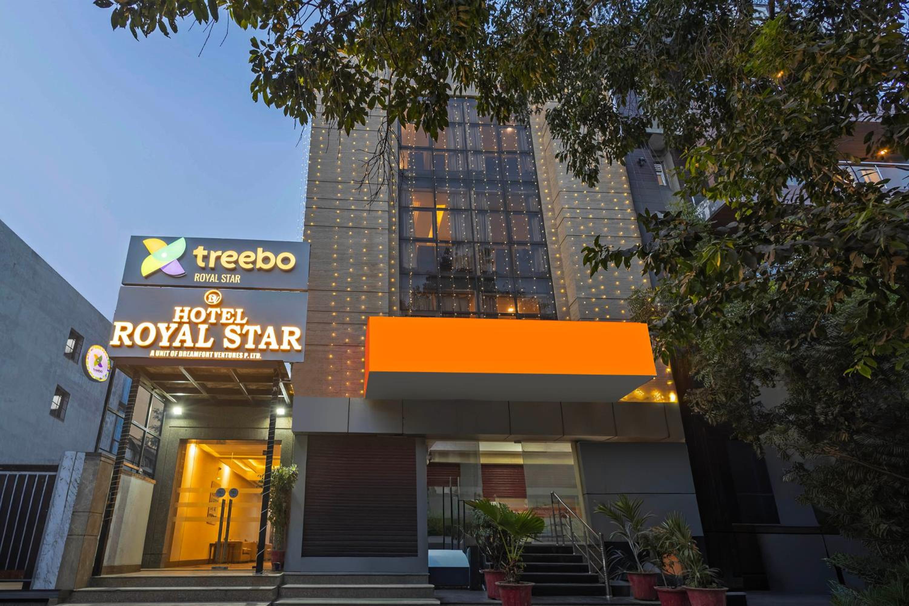 Treebo Royal Star