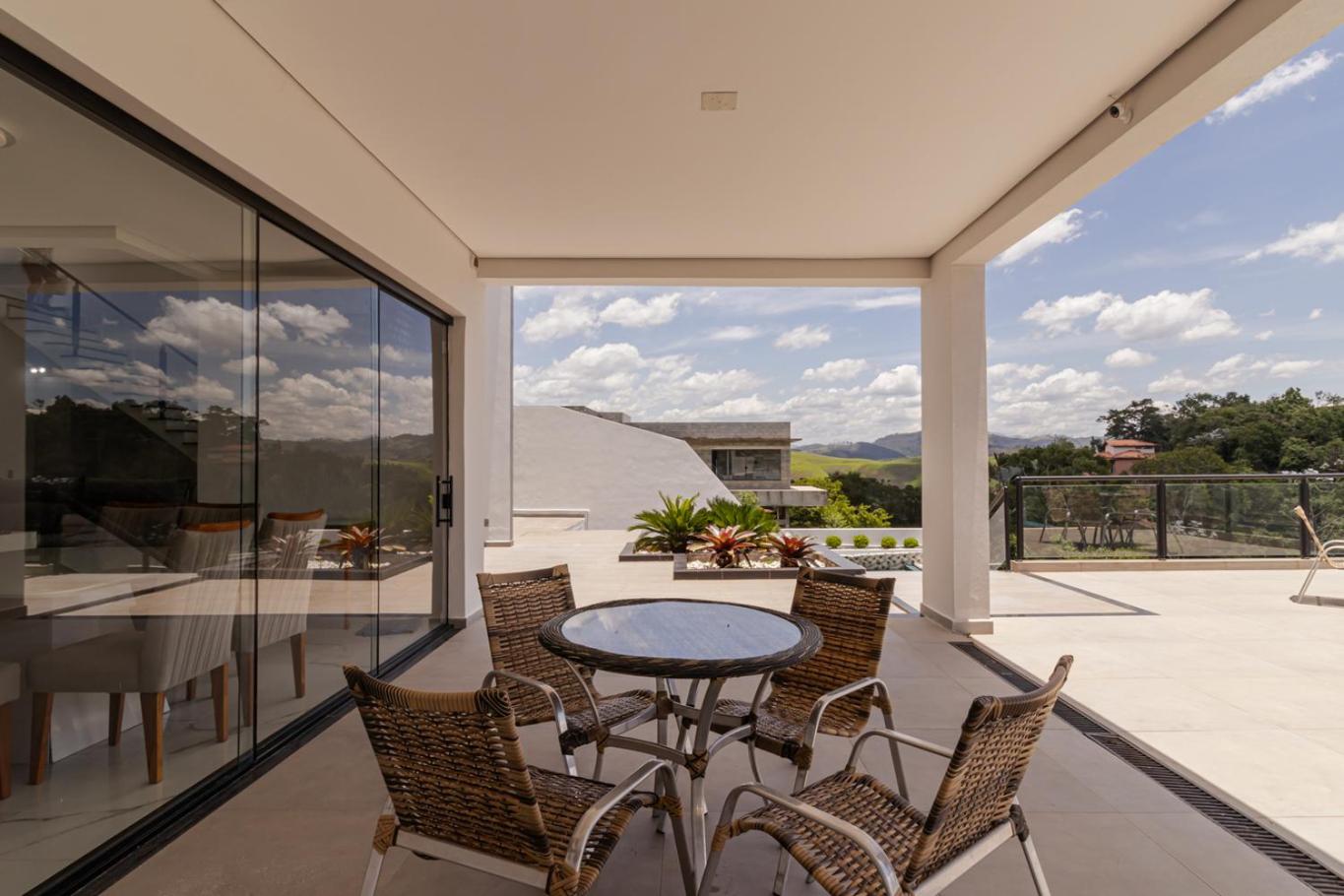 Casa Alto Padrao com Piscina, Sauna e Vista