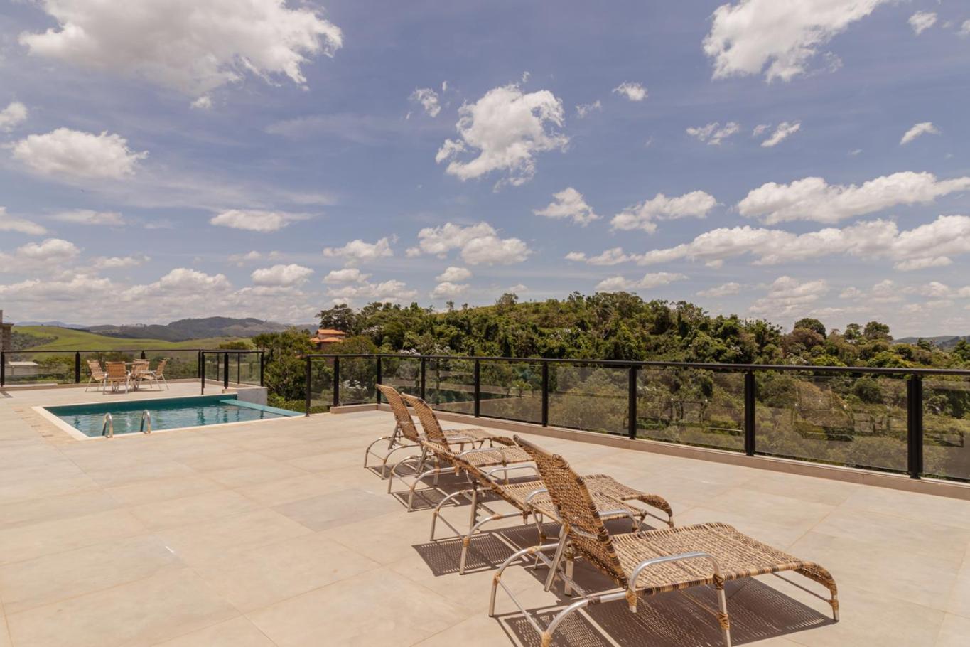 Casa Alto Padrao com Piscina, Sauna e Vista