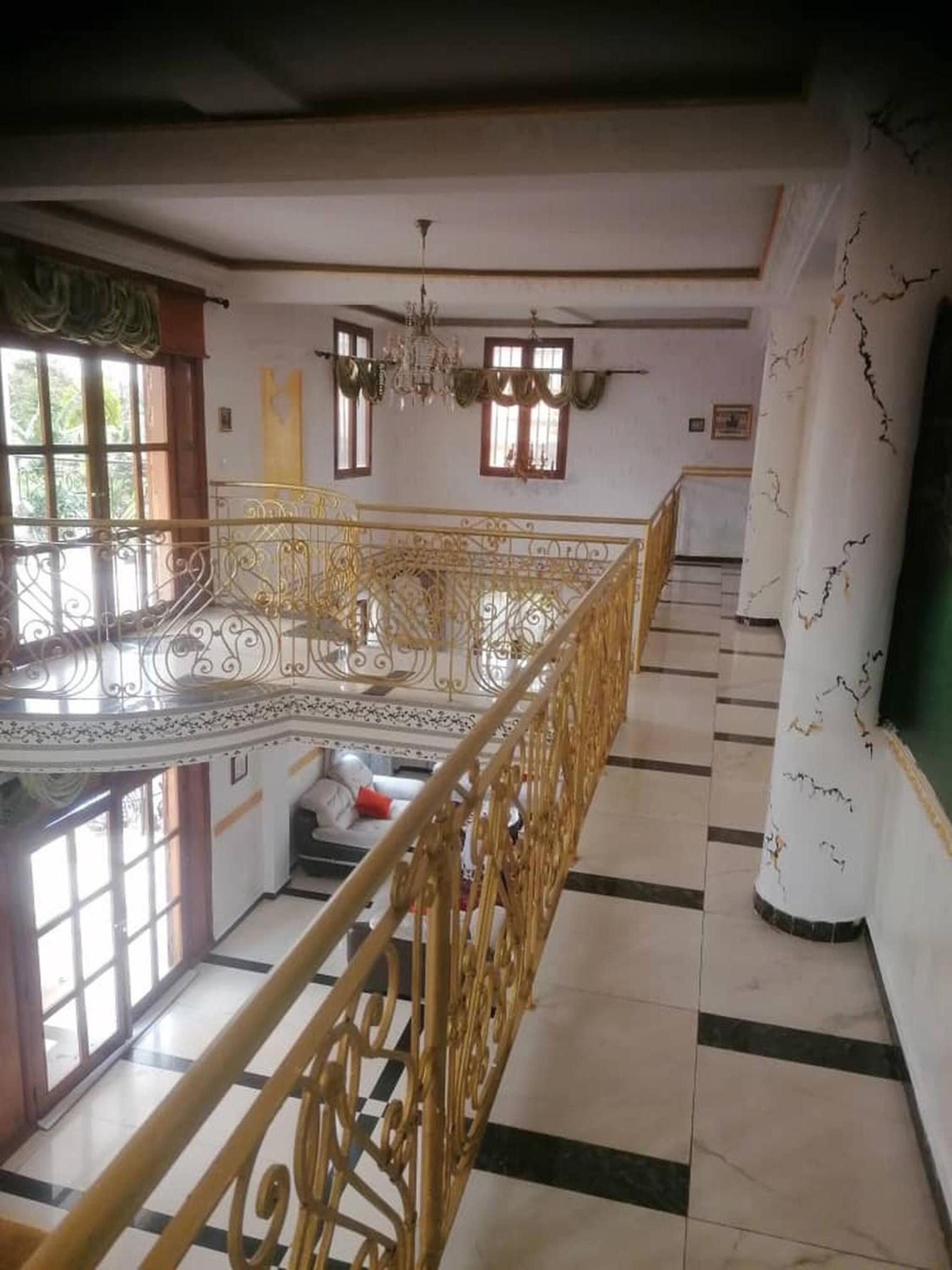 Maison Blanche Biteng