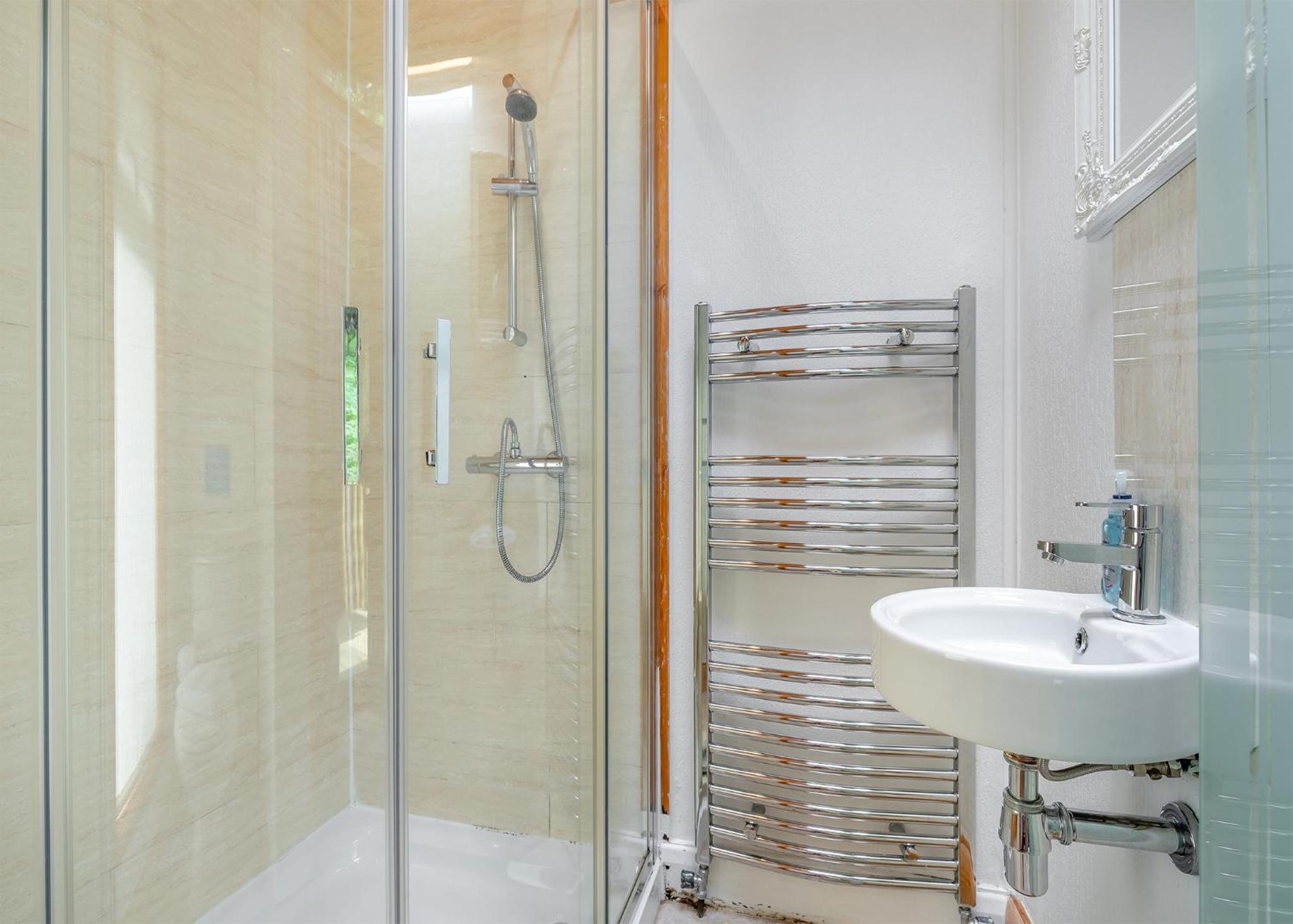 Charlesworth Lodges