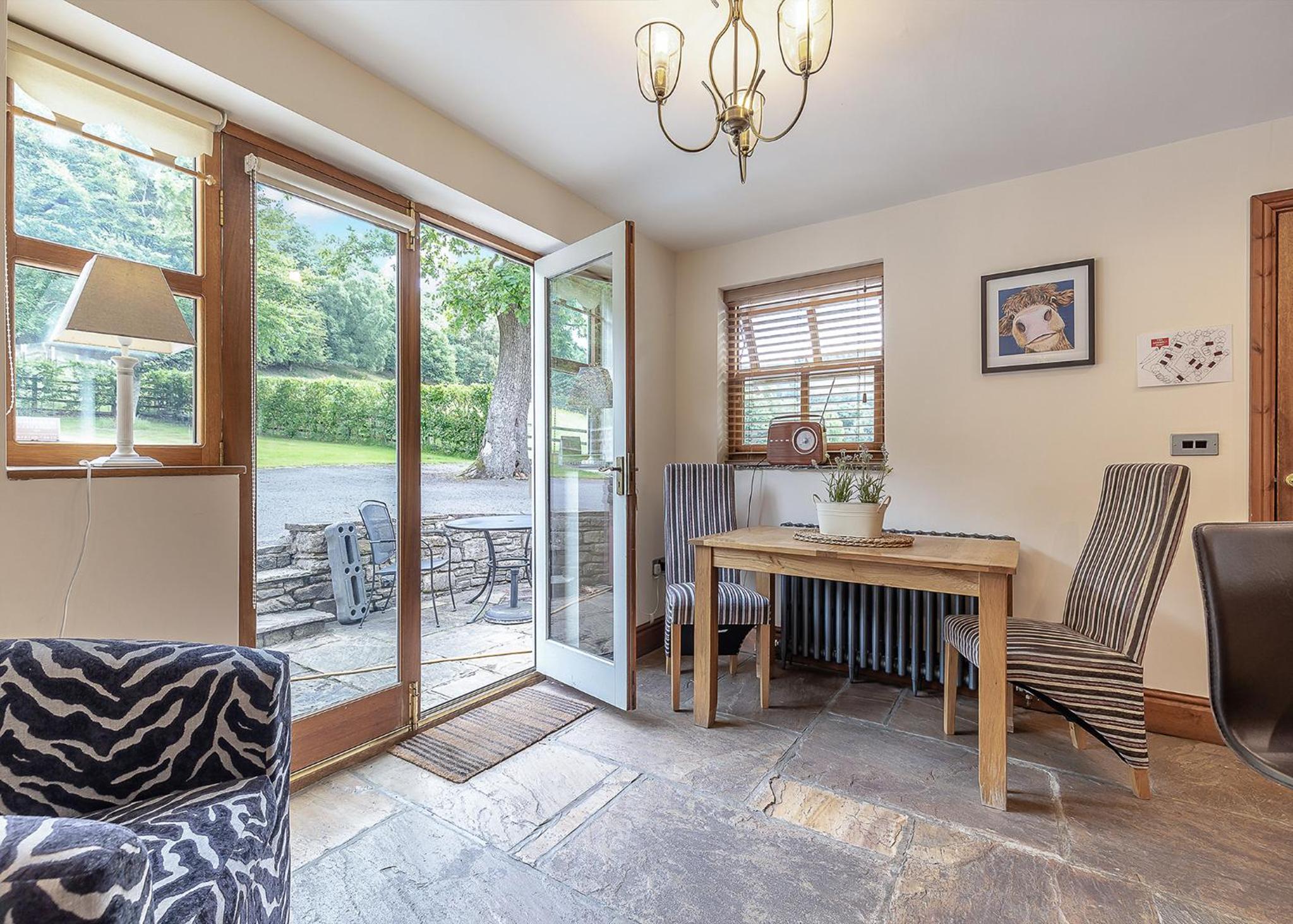 Charlesworth Lodges