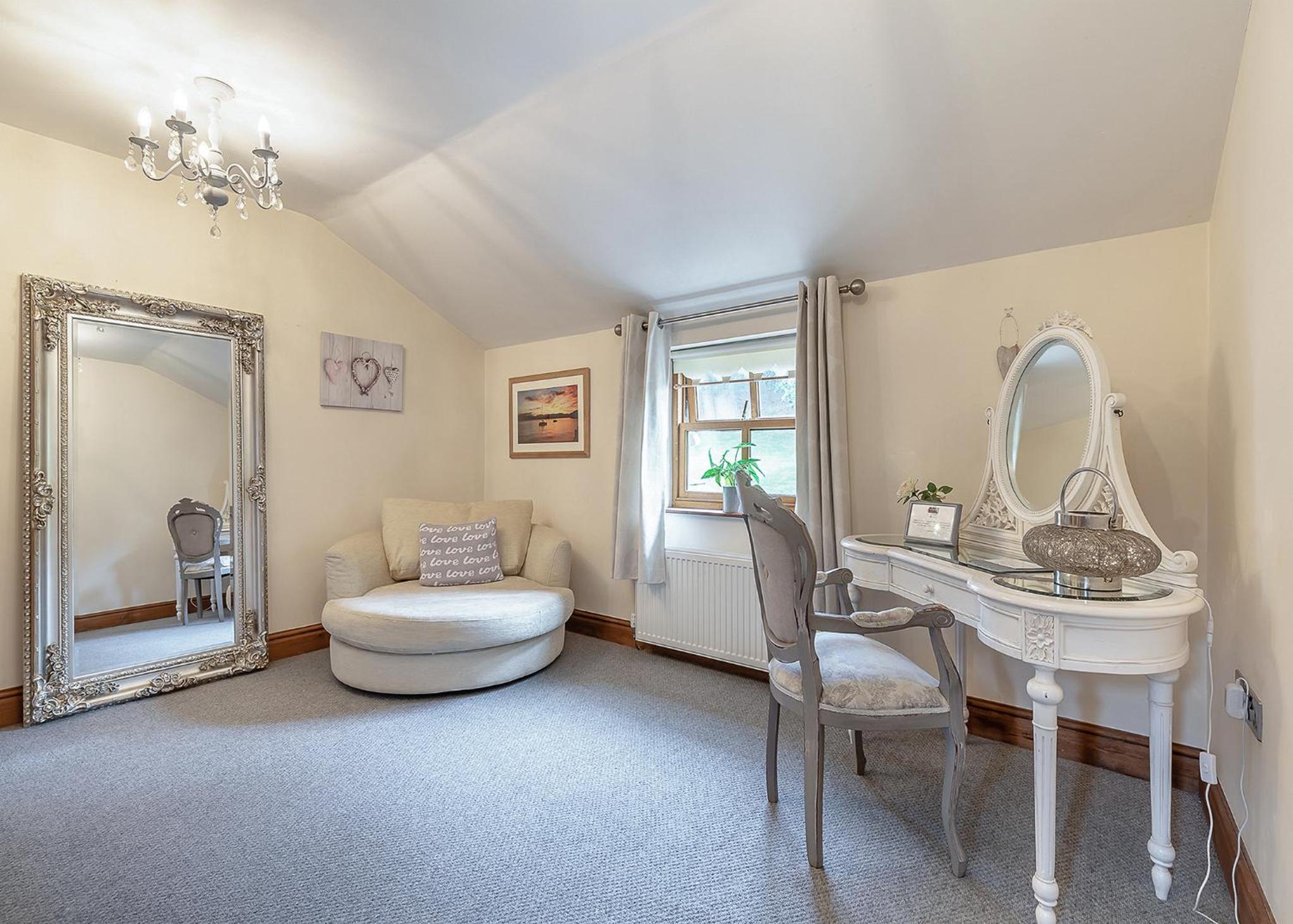 Charlesworth Lodges
