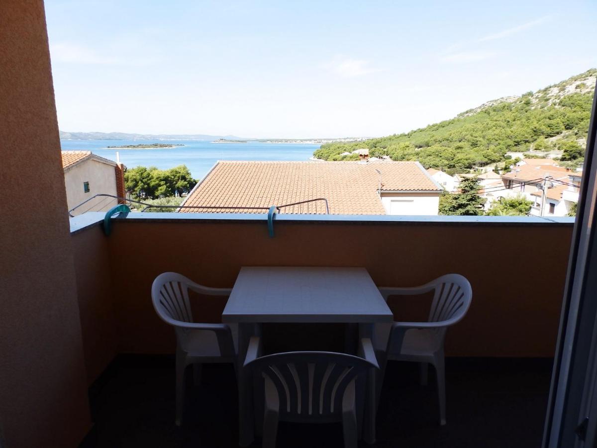 Apartment Sea View Šarić view 2