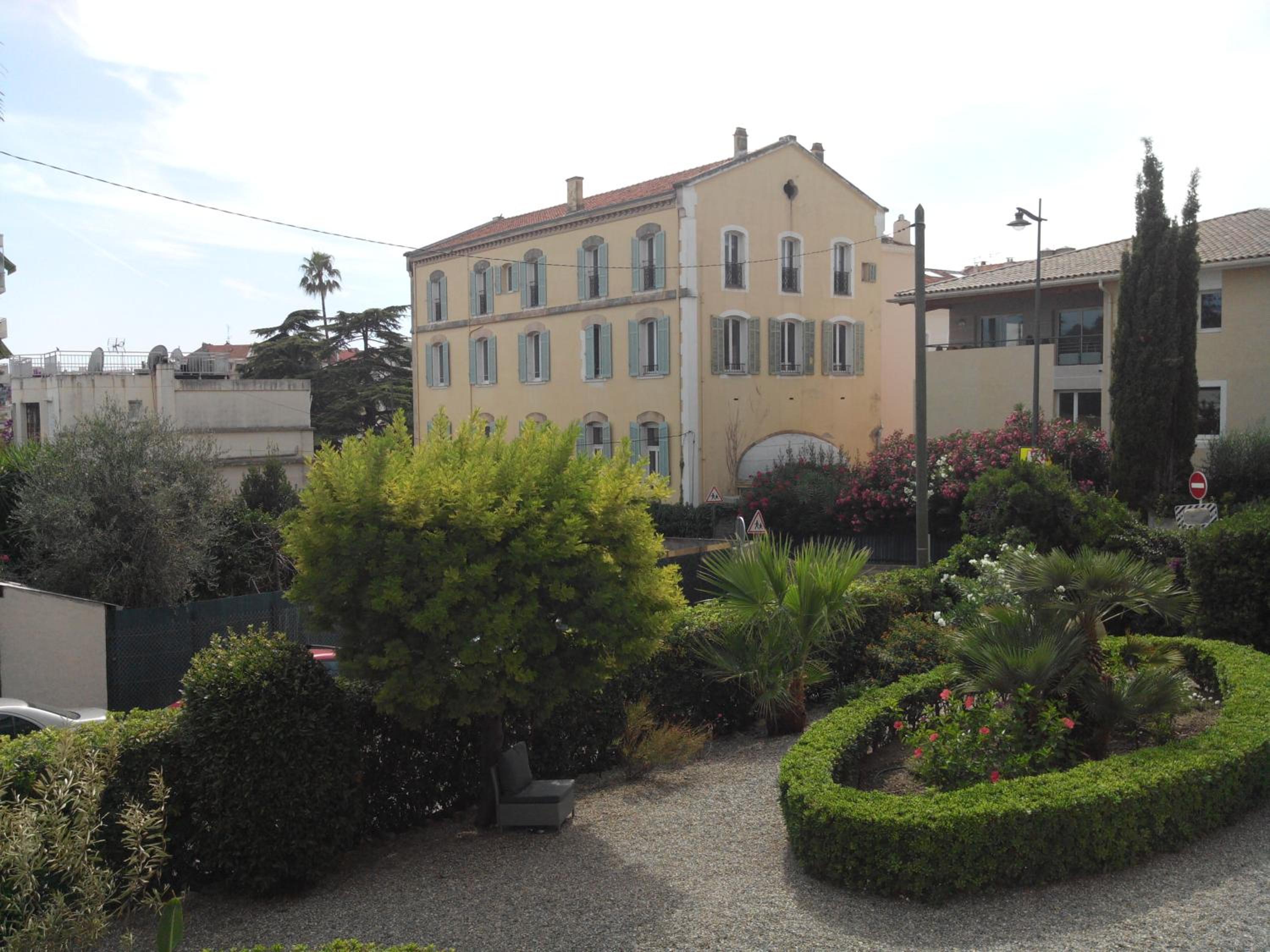 Photo 21