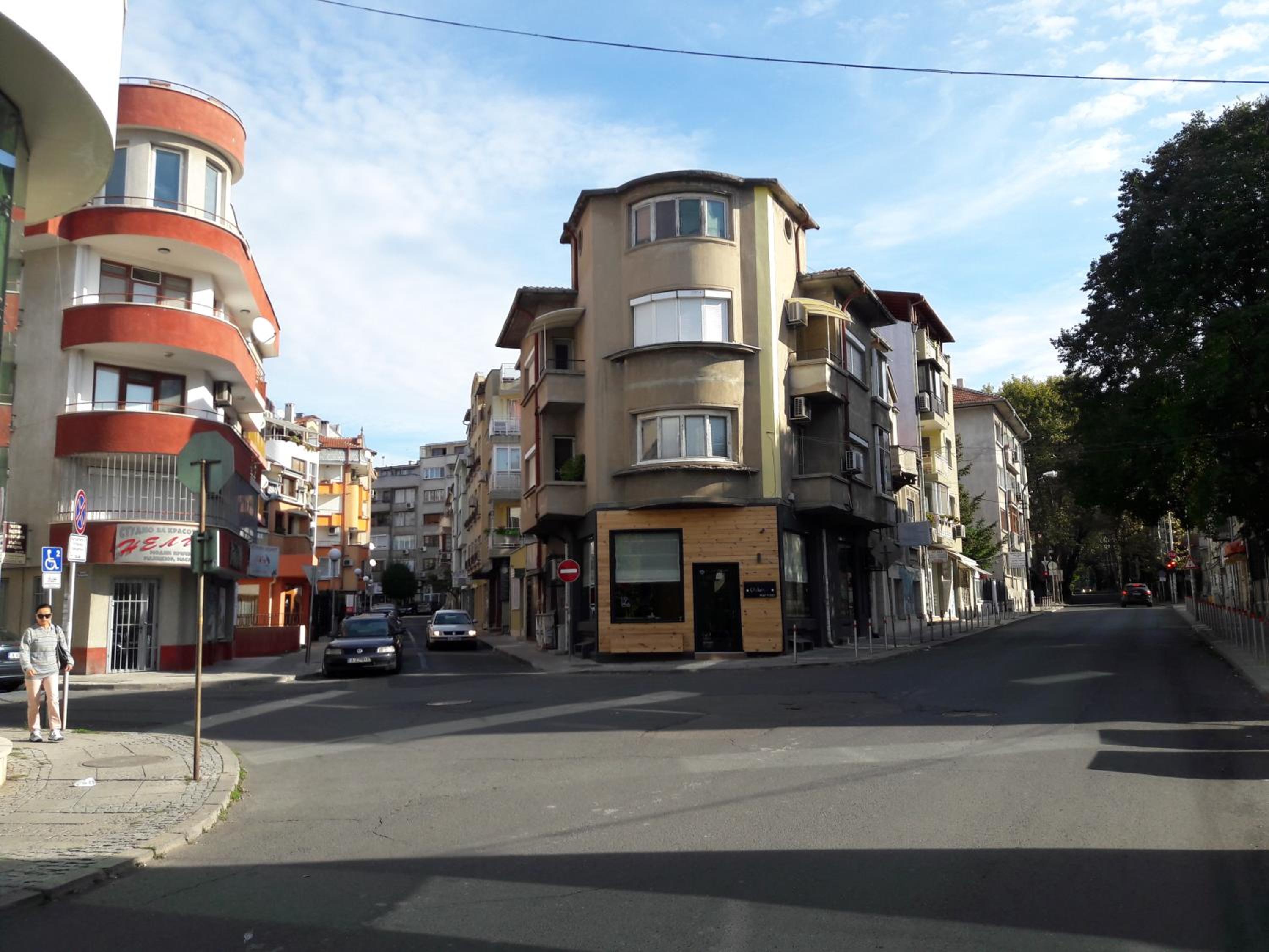 Art apartment Kiril and Metodi square