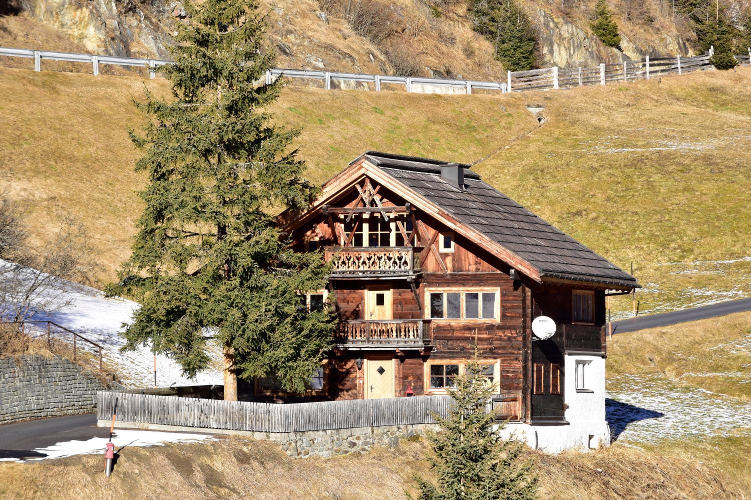 Haus Freistabl - Uriges Bauernhaus für 6 Personen mit Sauna & Bergblick im Ötztal