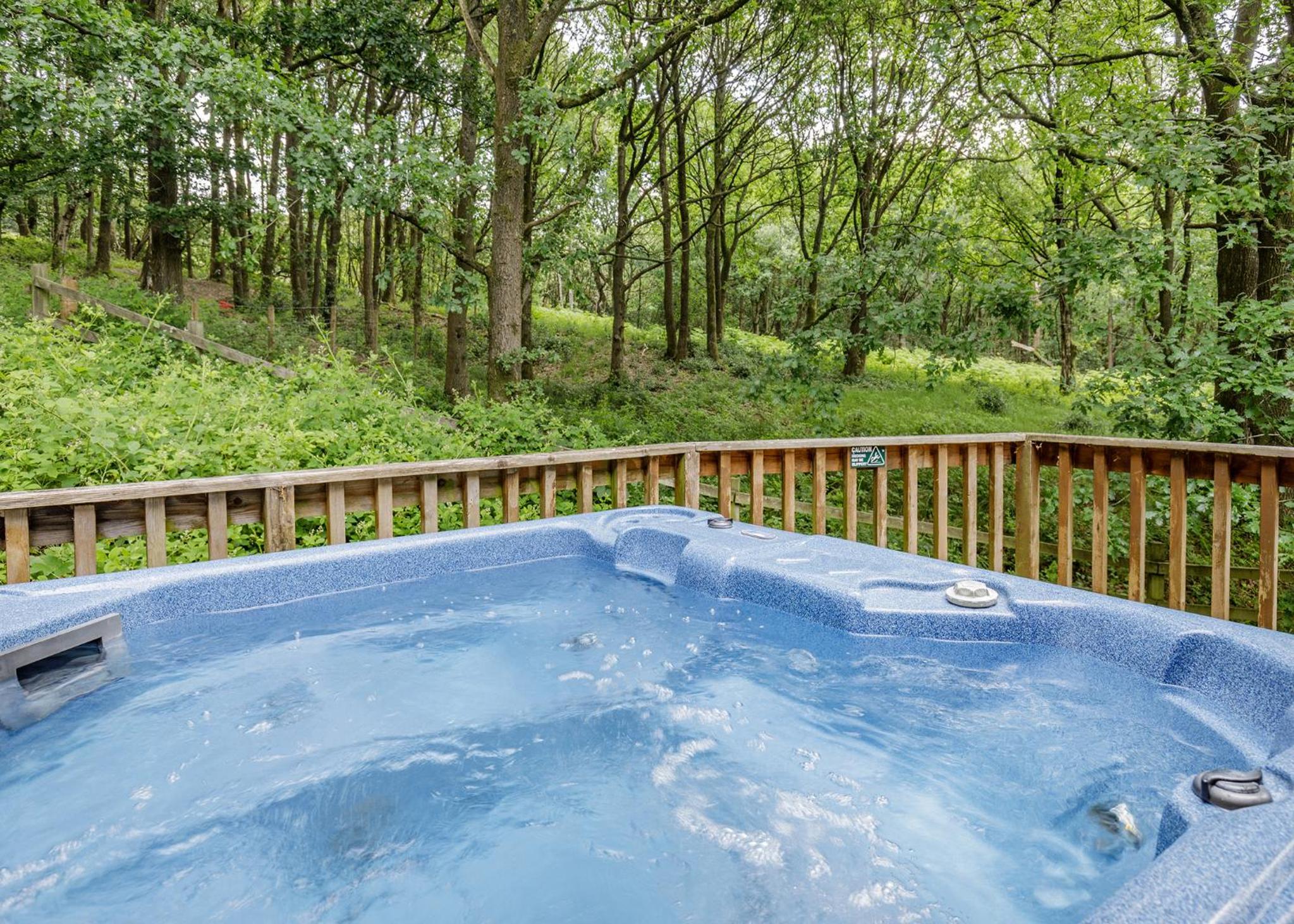 Charlesworth Lodges