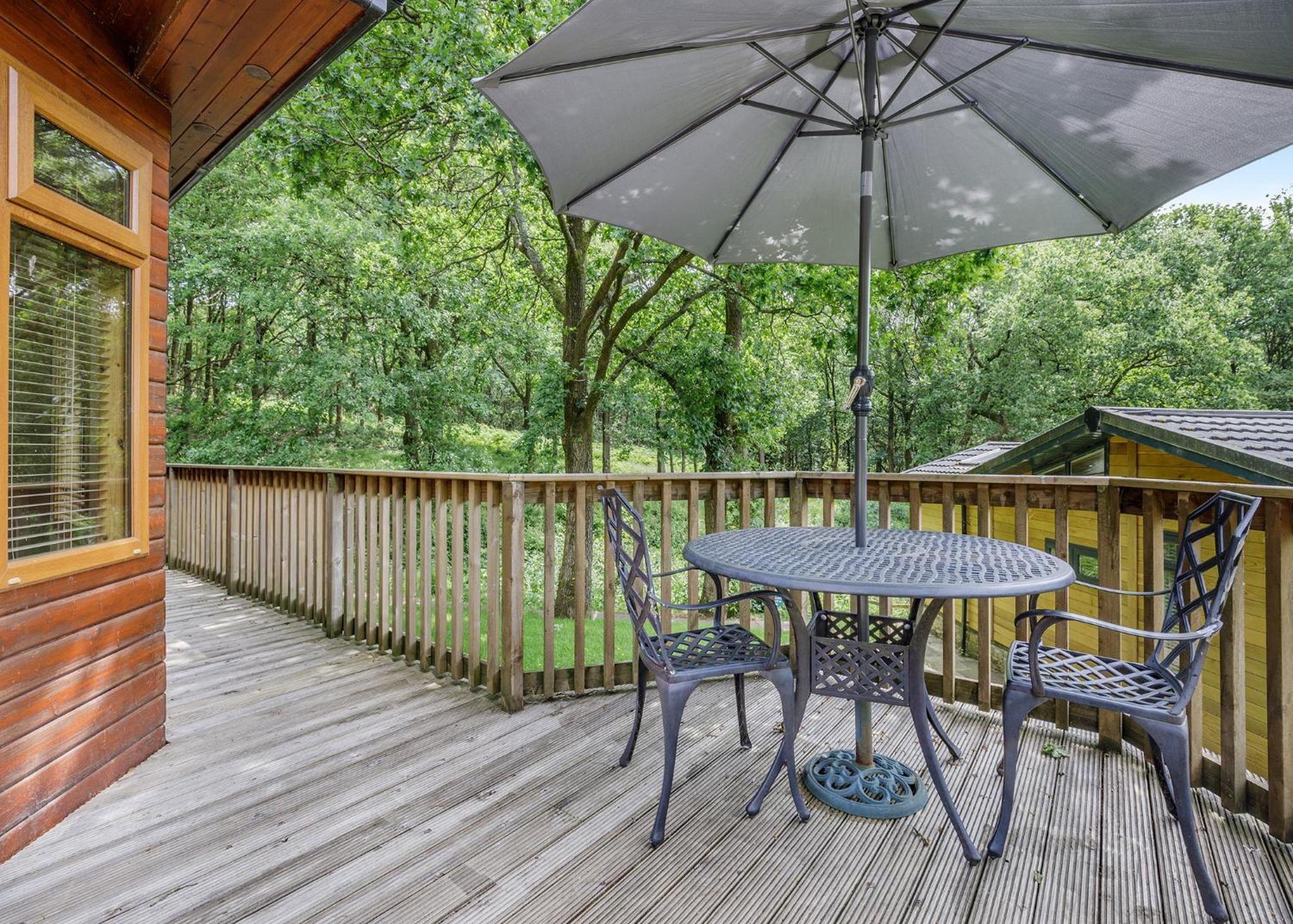 Charlesworth Lodges
