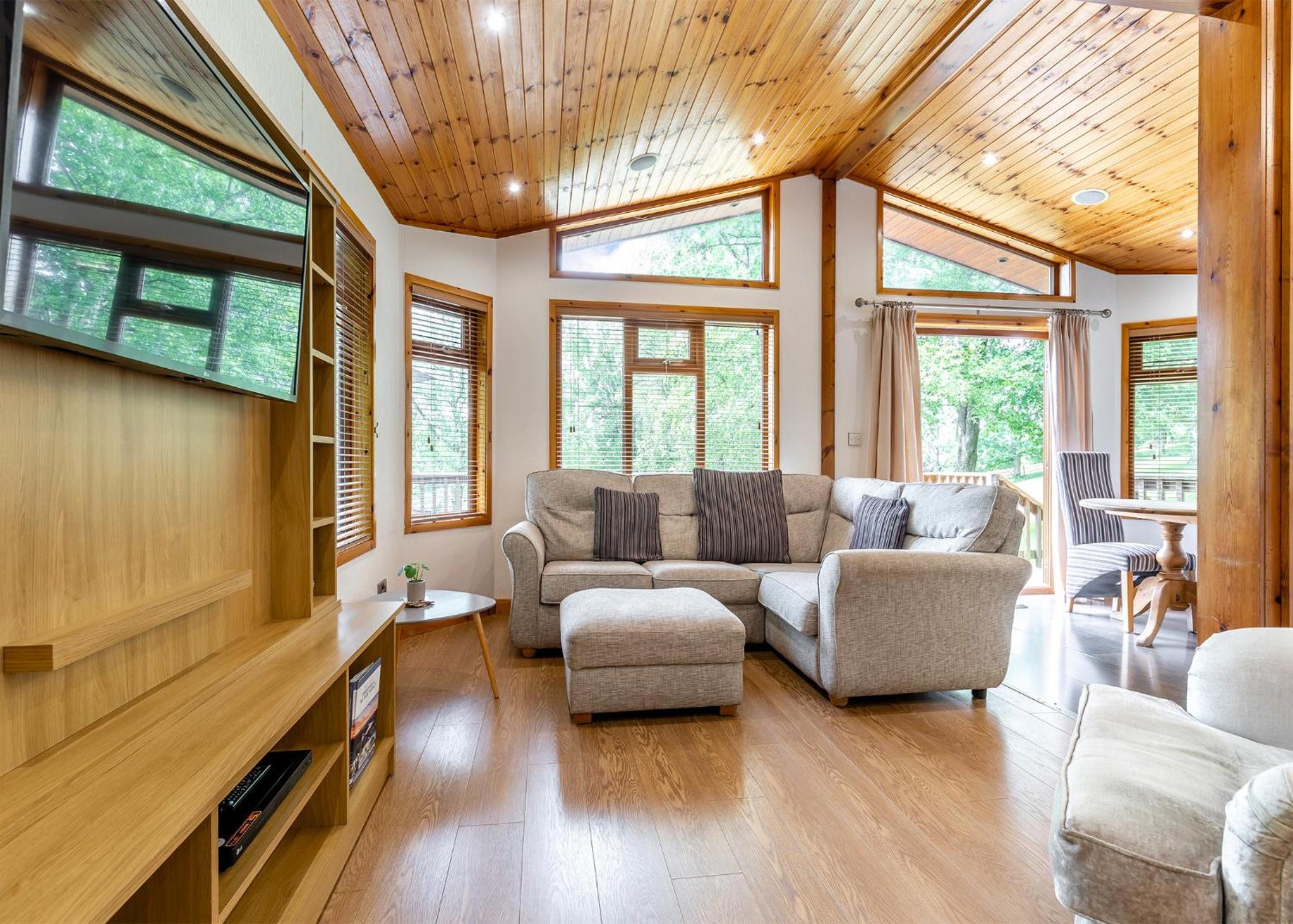 Charlesworth Lodges
