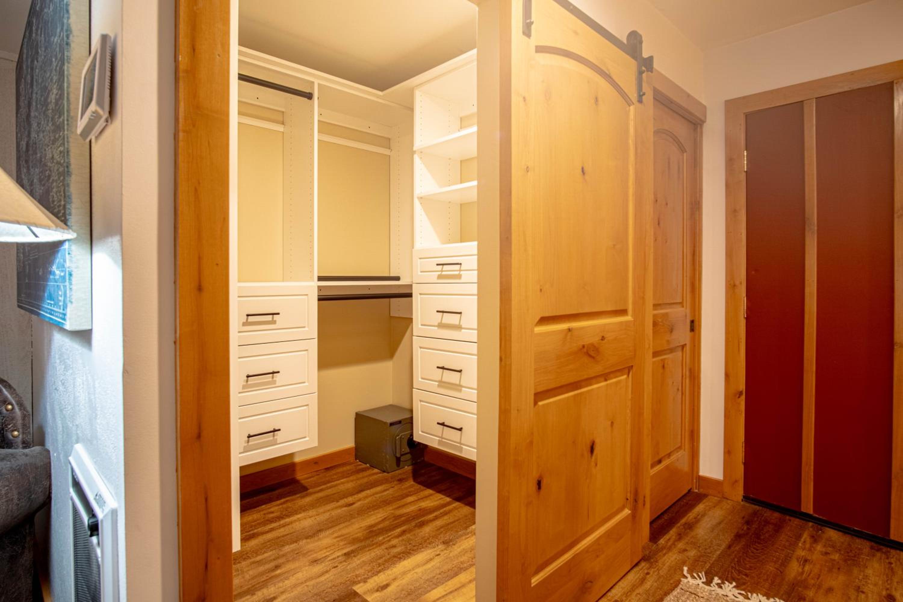 SV131 - Walk to Lifts & Town - Hot Tub & Pool