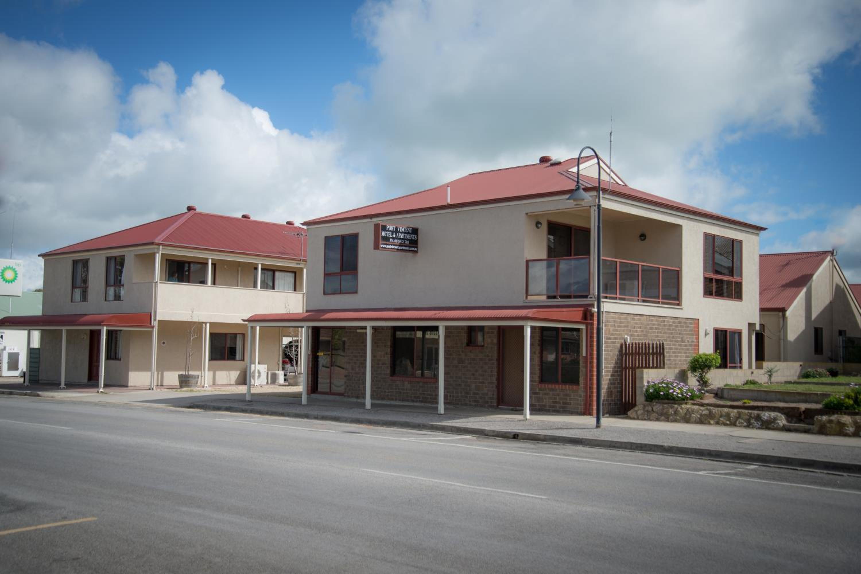 Port Vincent Motel & Apartments